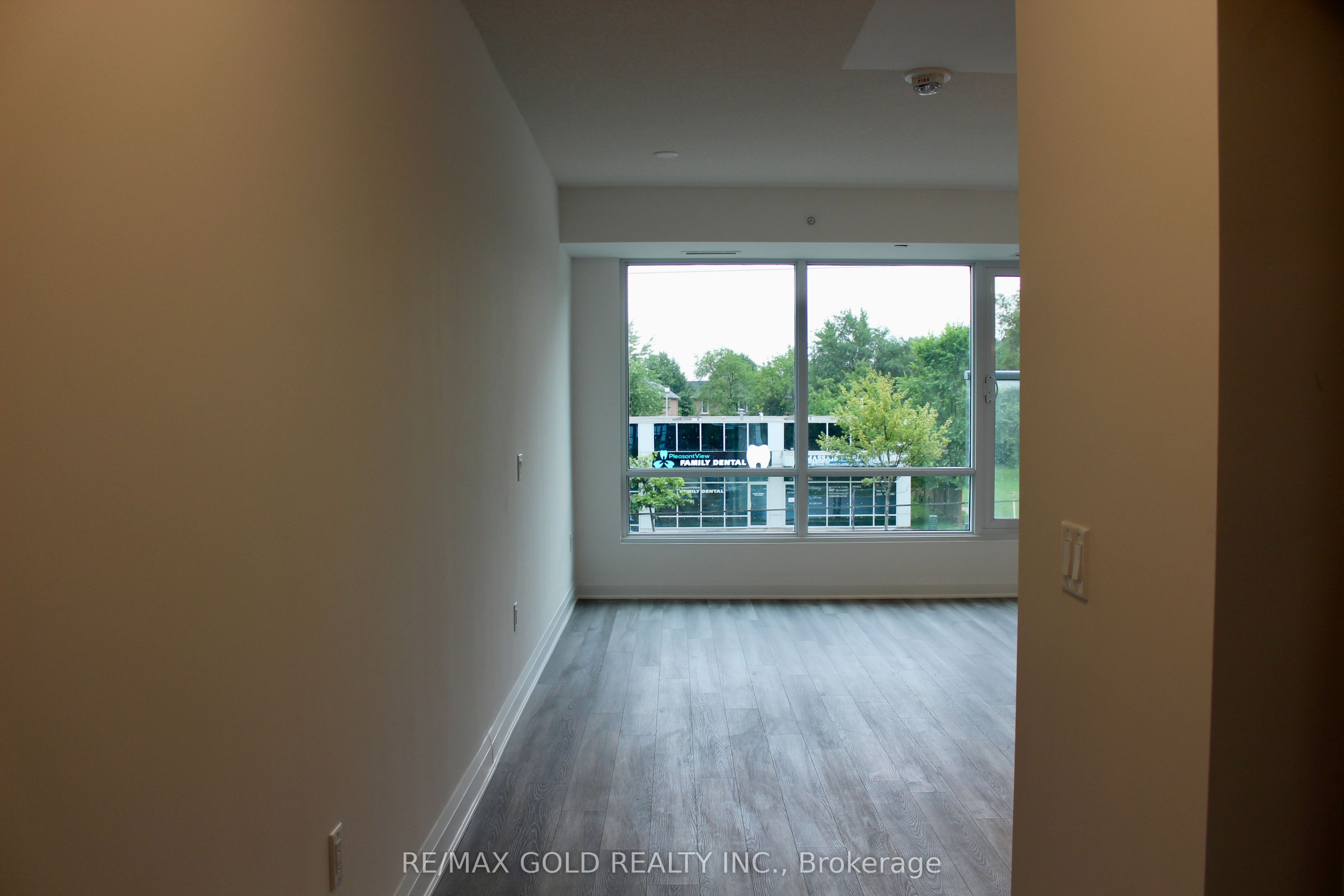 3220 Sheppard Avenue E 218 Property Photo 7