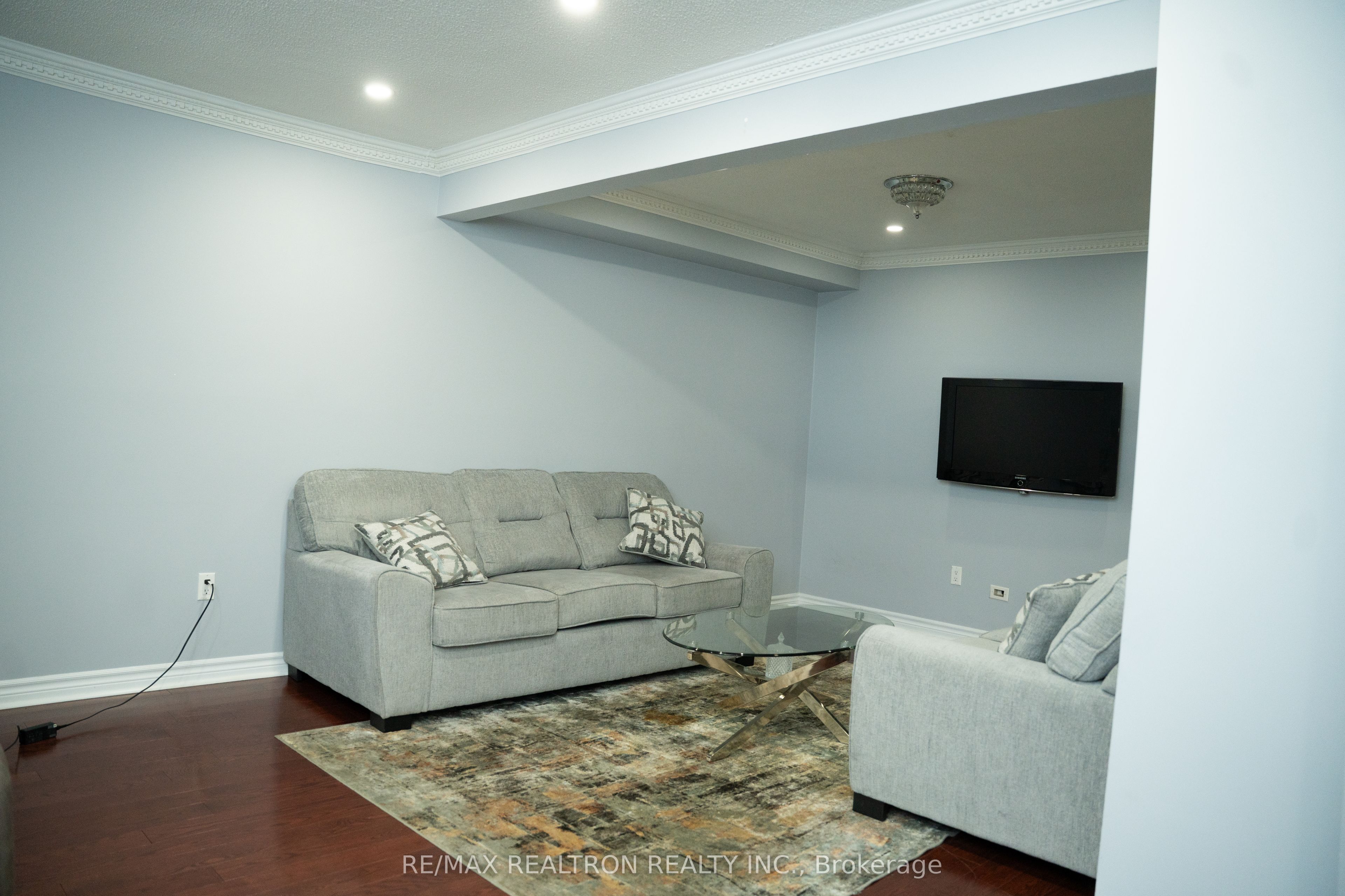 2065 Blue Ridge Crescent Property Photo 5