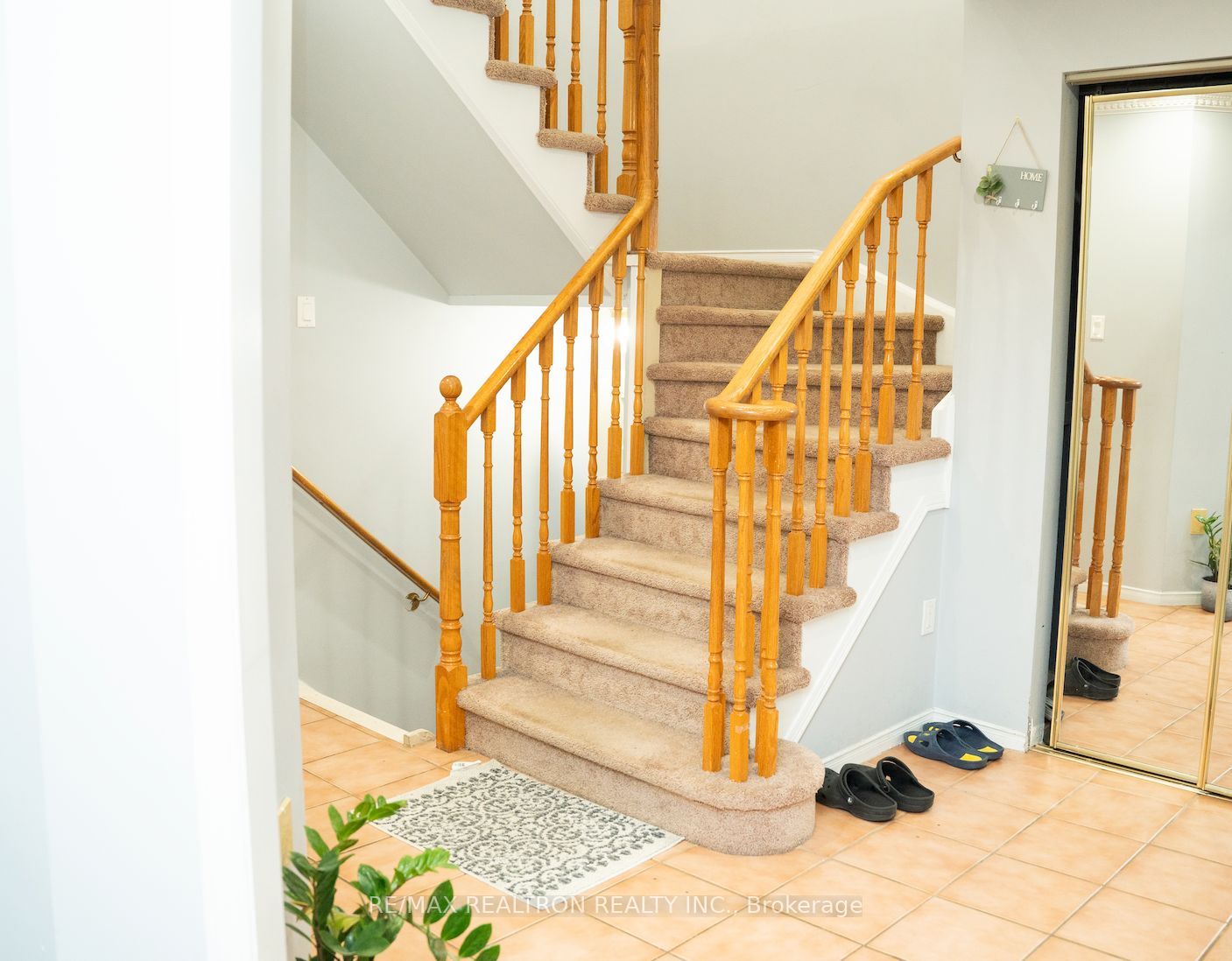 2065 Blue Ridge Crescent Property Photo 6