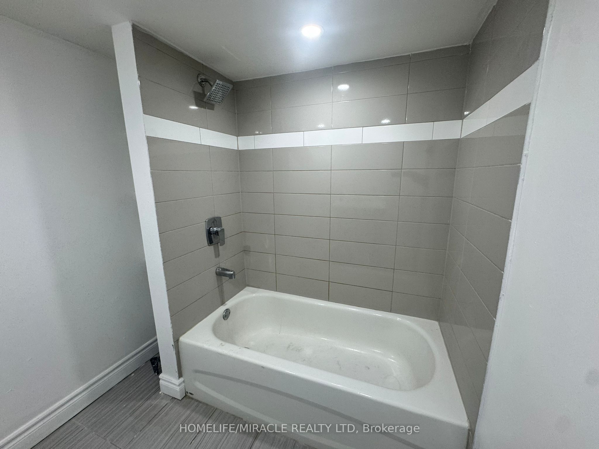 97 Central Park Boulevard N Basement Unit Property Photo 7