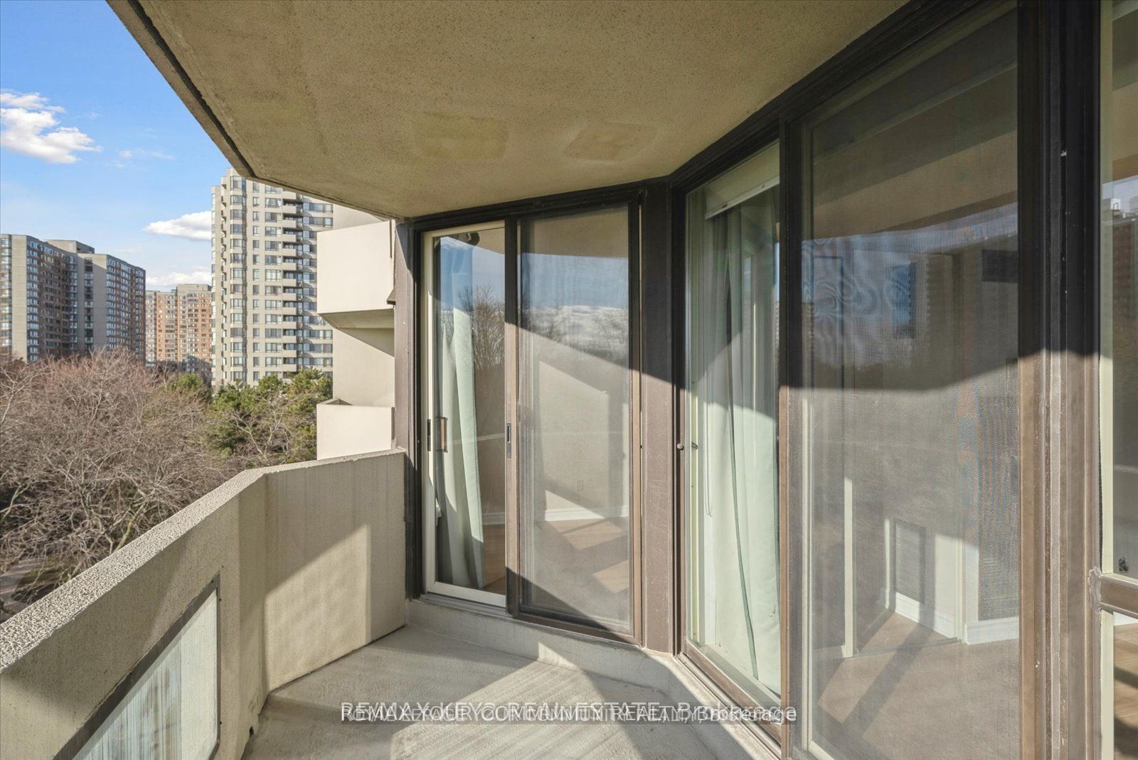 225 Bamburgh Circle 511 Property Photo 11