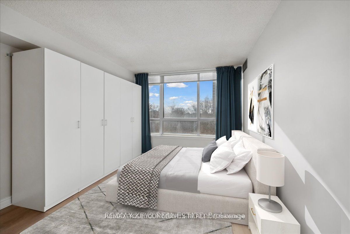 225 Bamburgh Circle 511 Property Photo 15