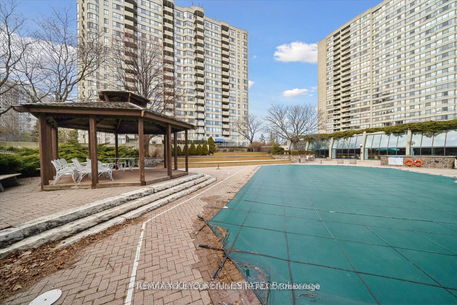 225 Bamburgh Circle 511 Property Photo 28
