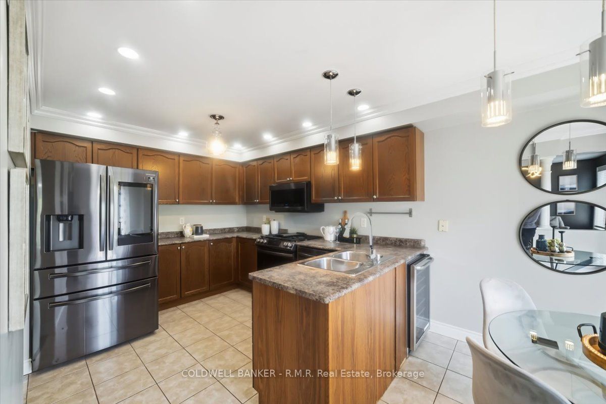 45 Angier Crescent Property Photo 14