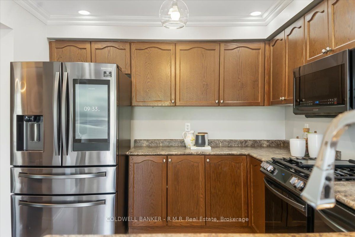 45 Angier Crescent Property Photo 15