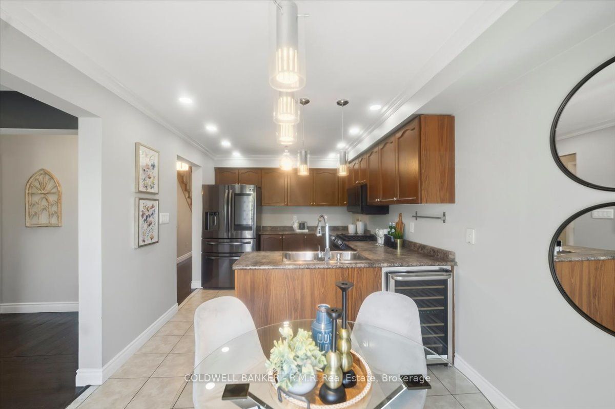 45 Angier Crescent Property Photo 16