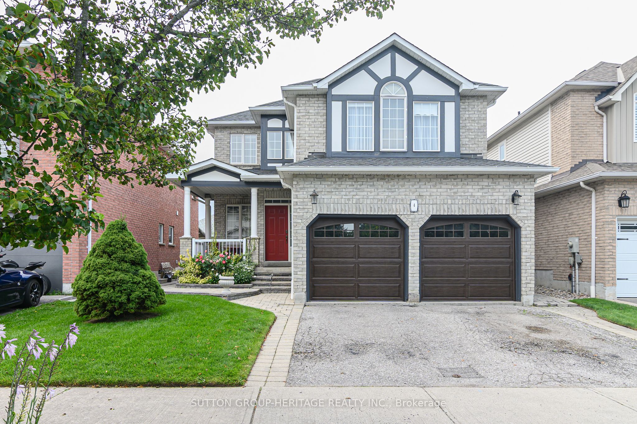 4 Divine Drive Property Photo 2