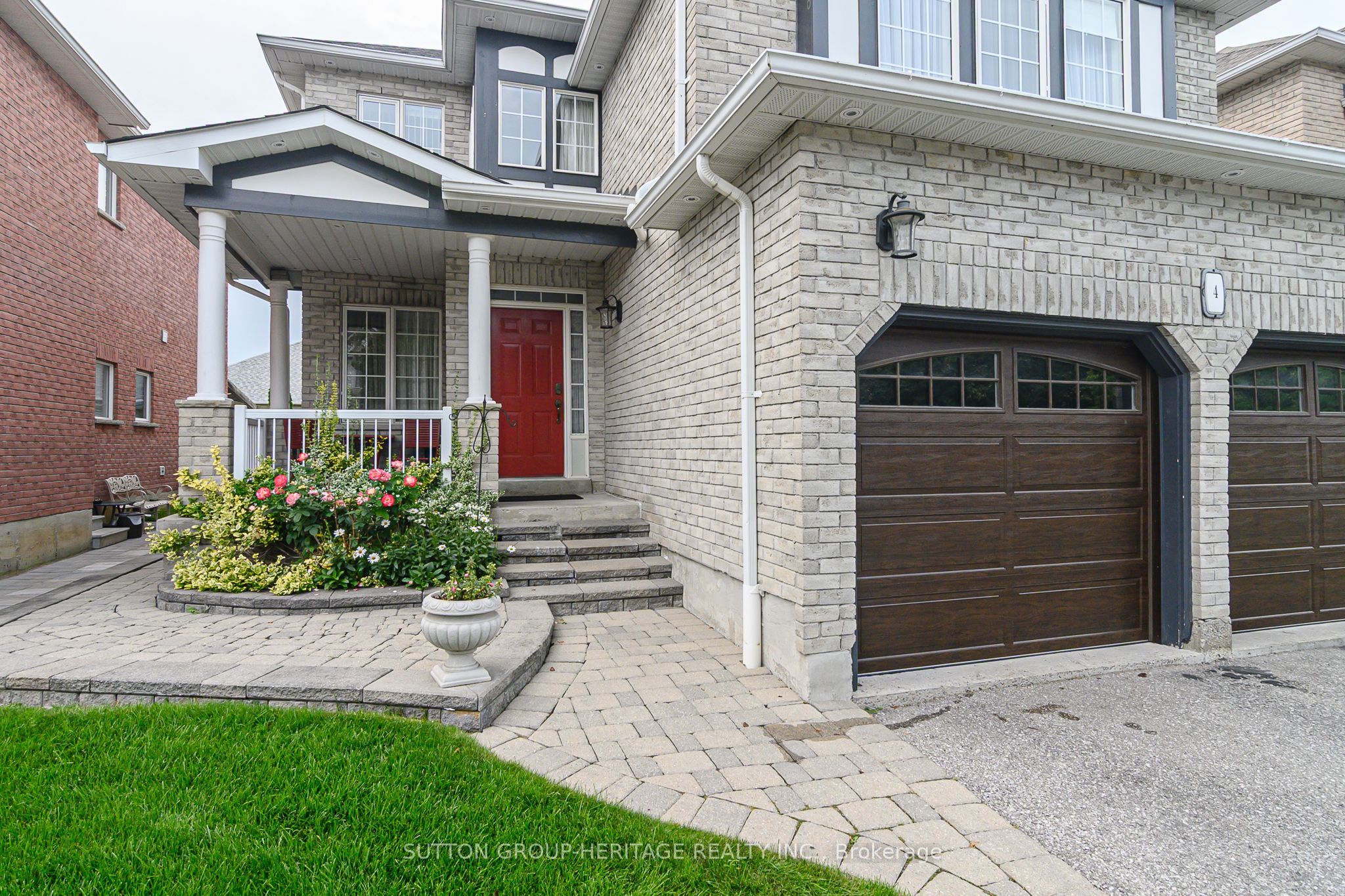 4 Divine Drive Property Photo 3
