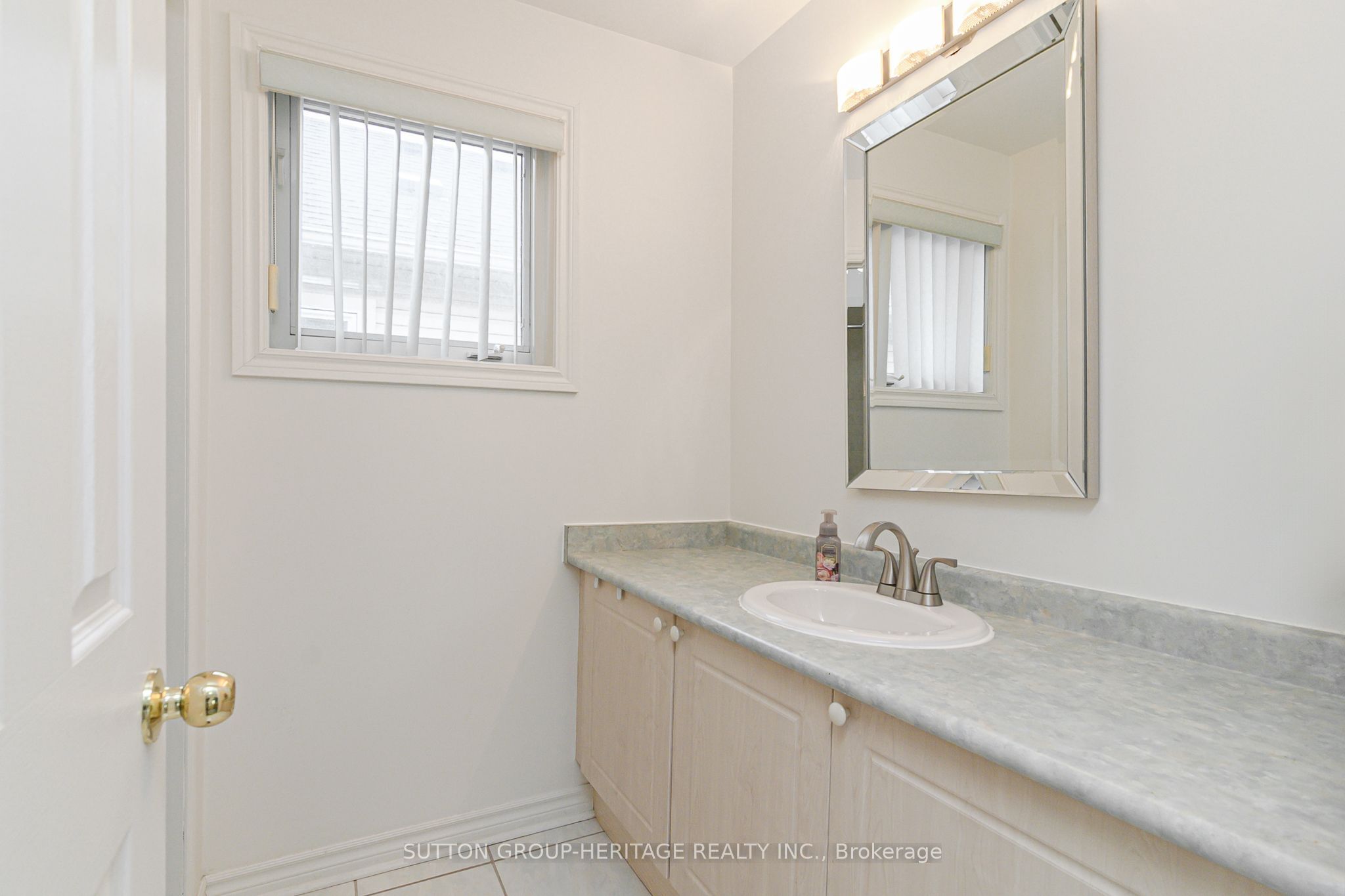 4 Divine Drive Property Photo 34