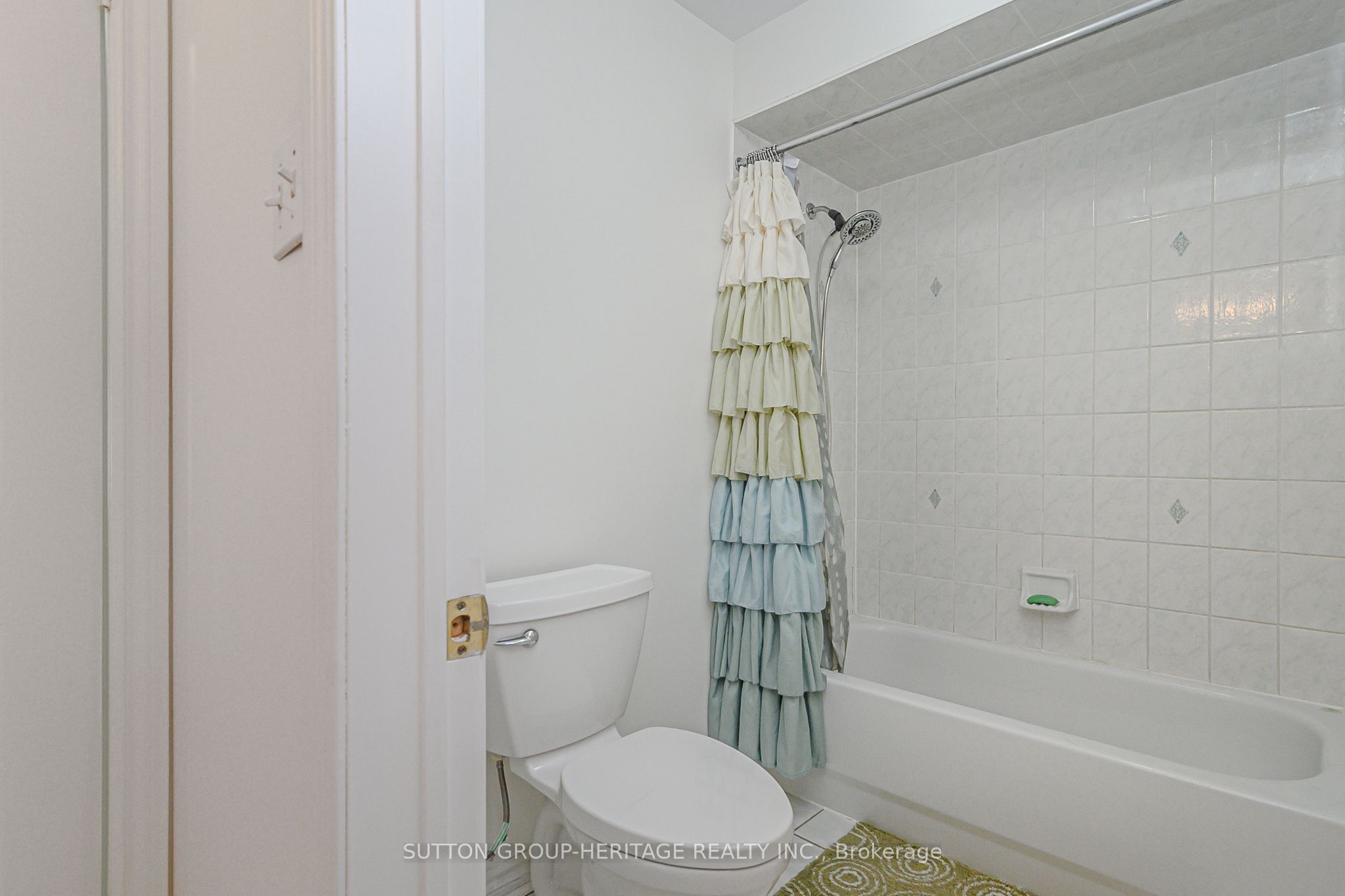 4 Divine Drive Property Photo 35