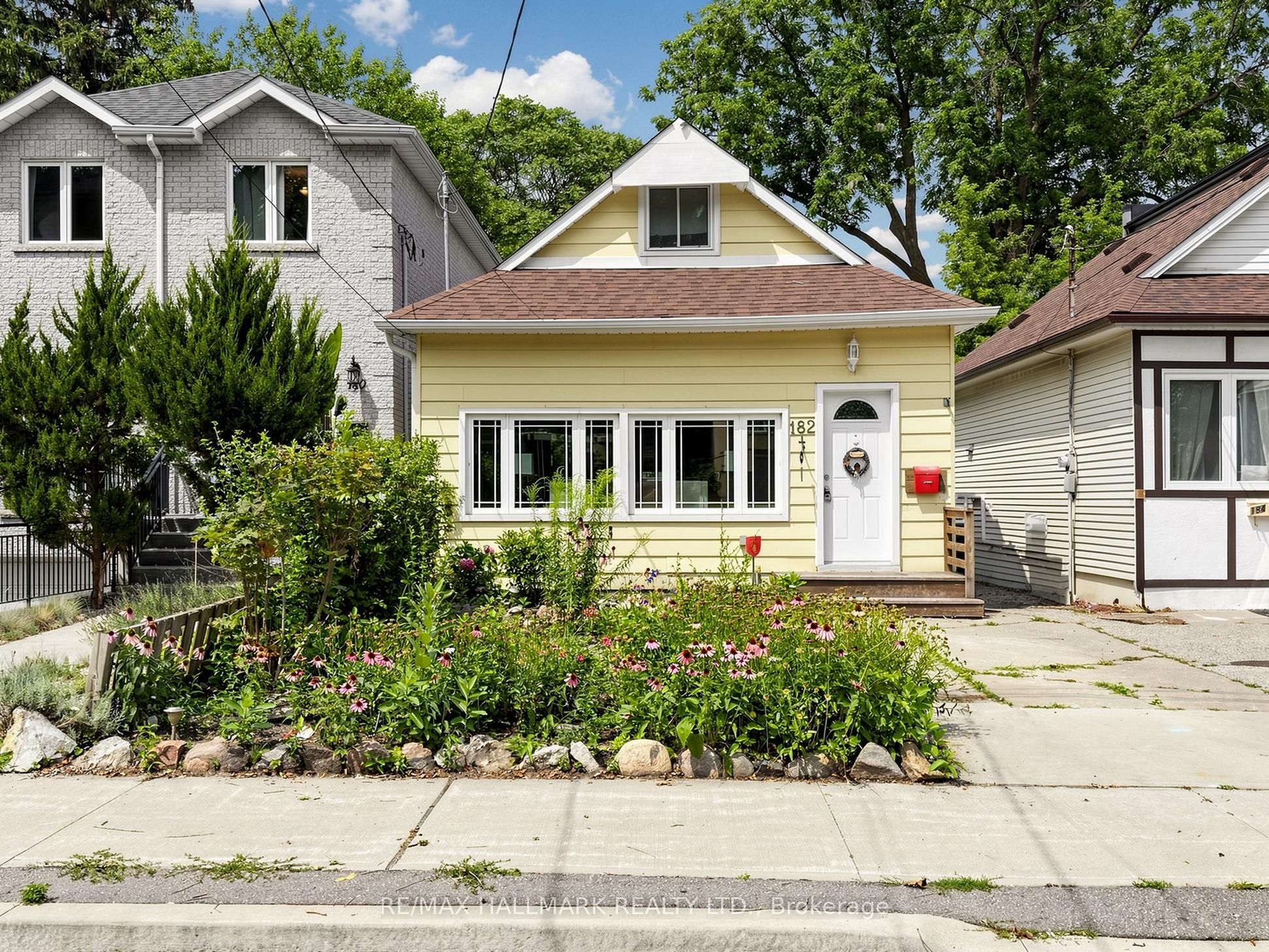 182 Holborne Avenue Property Photo 1