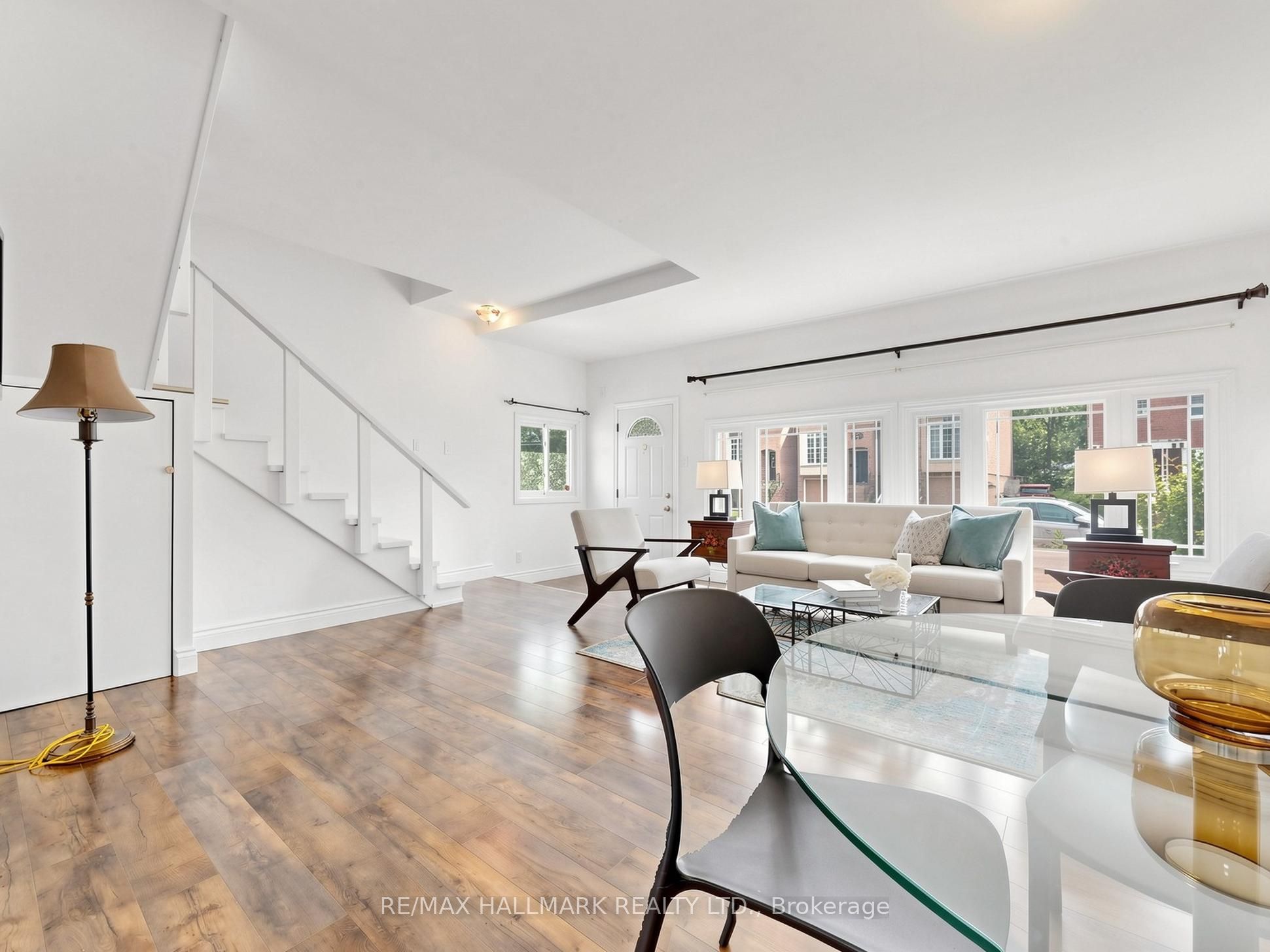 182 Holborne Avenue Property Photo 6