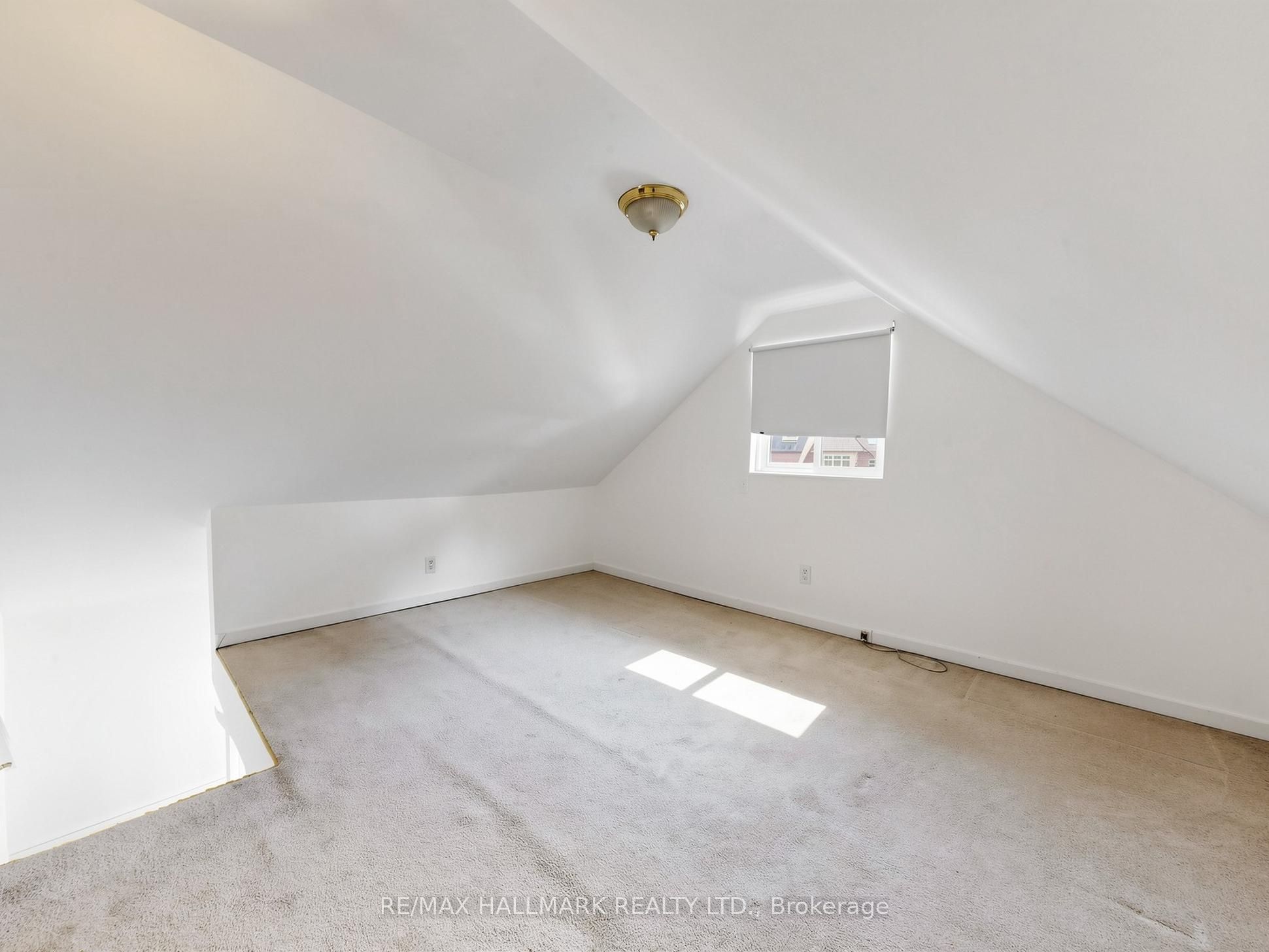 182 Holborne Avenue Property Photo 15