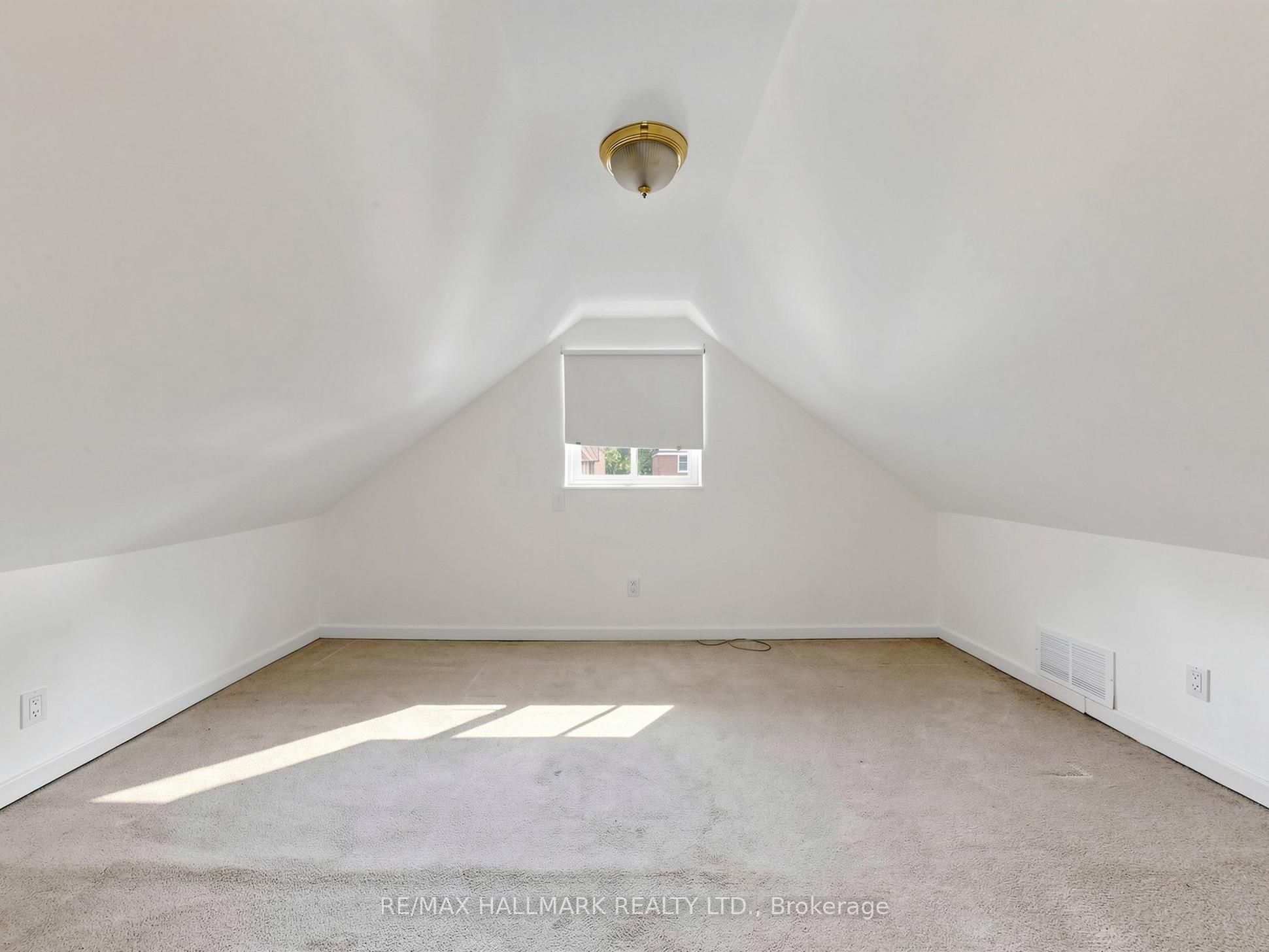 182 Holborne Avenue Property Photo 18