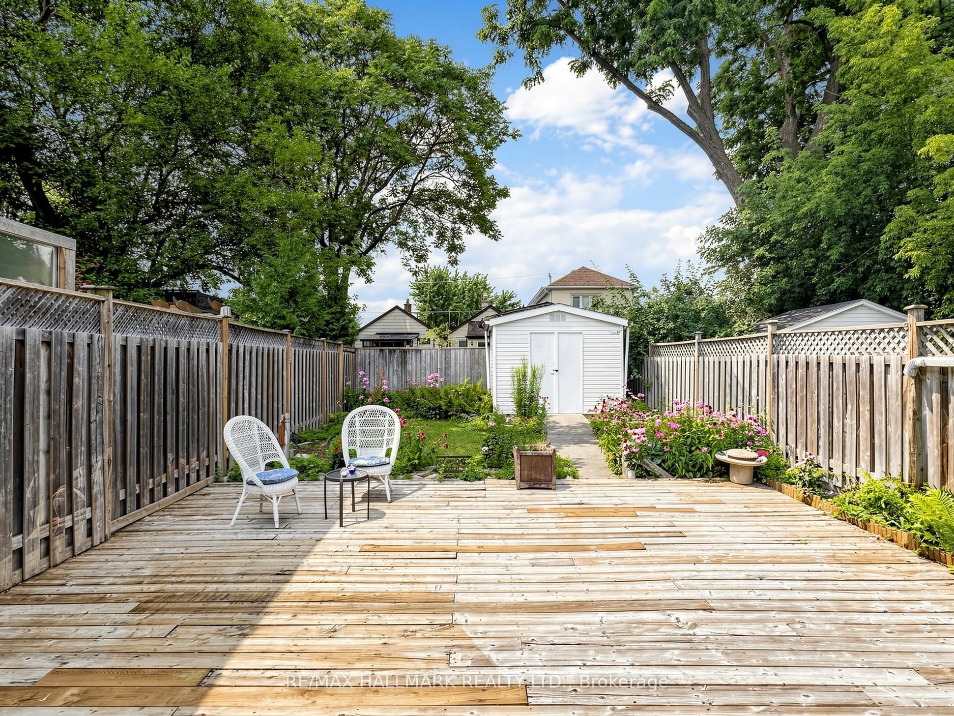 182 Holborne Avenue Property Photo 33