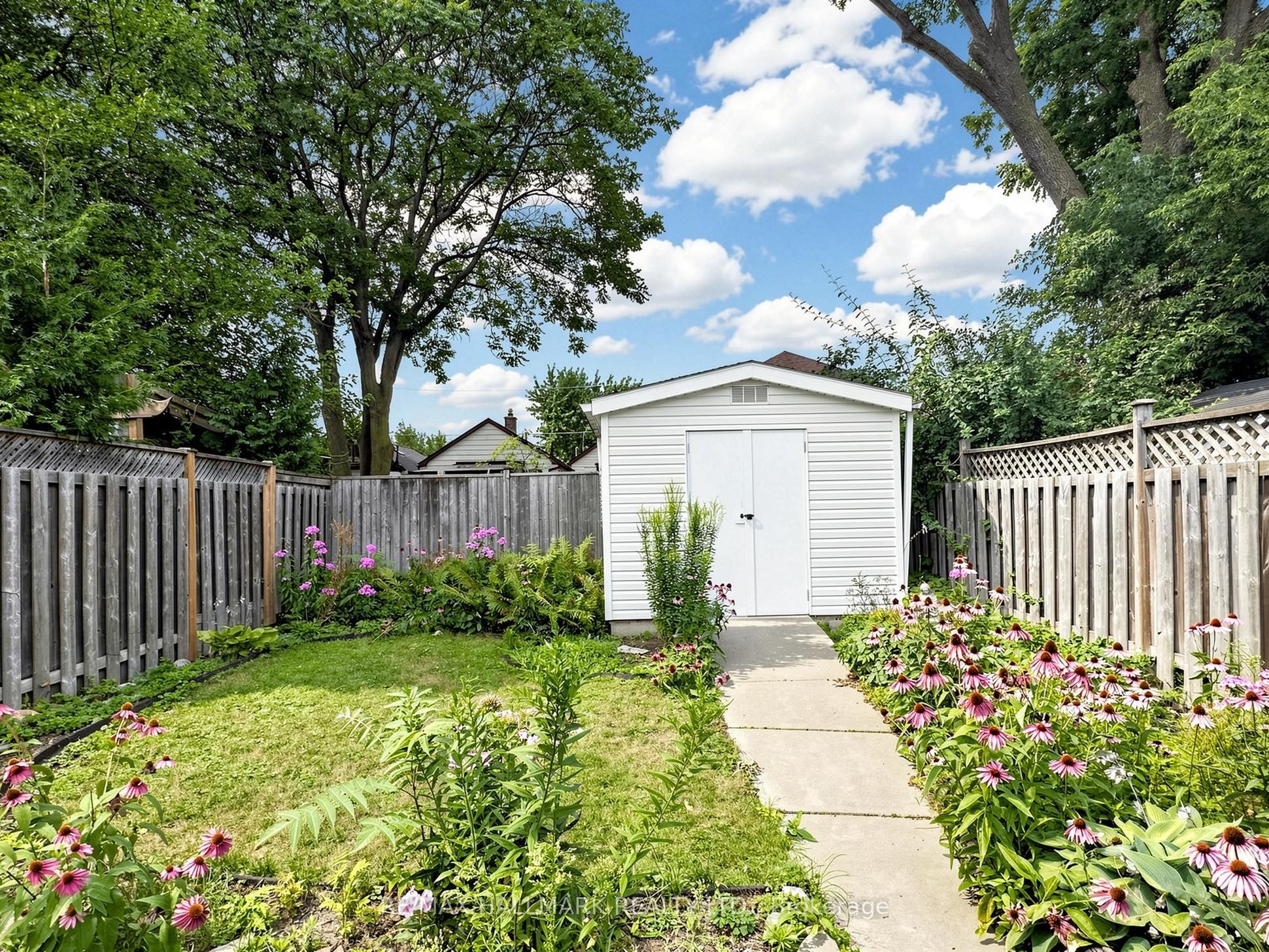 182 Holborne Avenue Property Photo 34