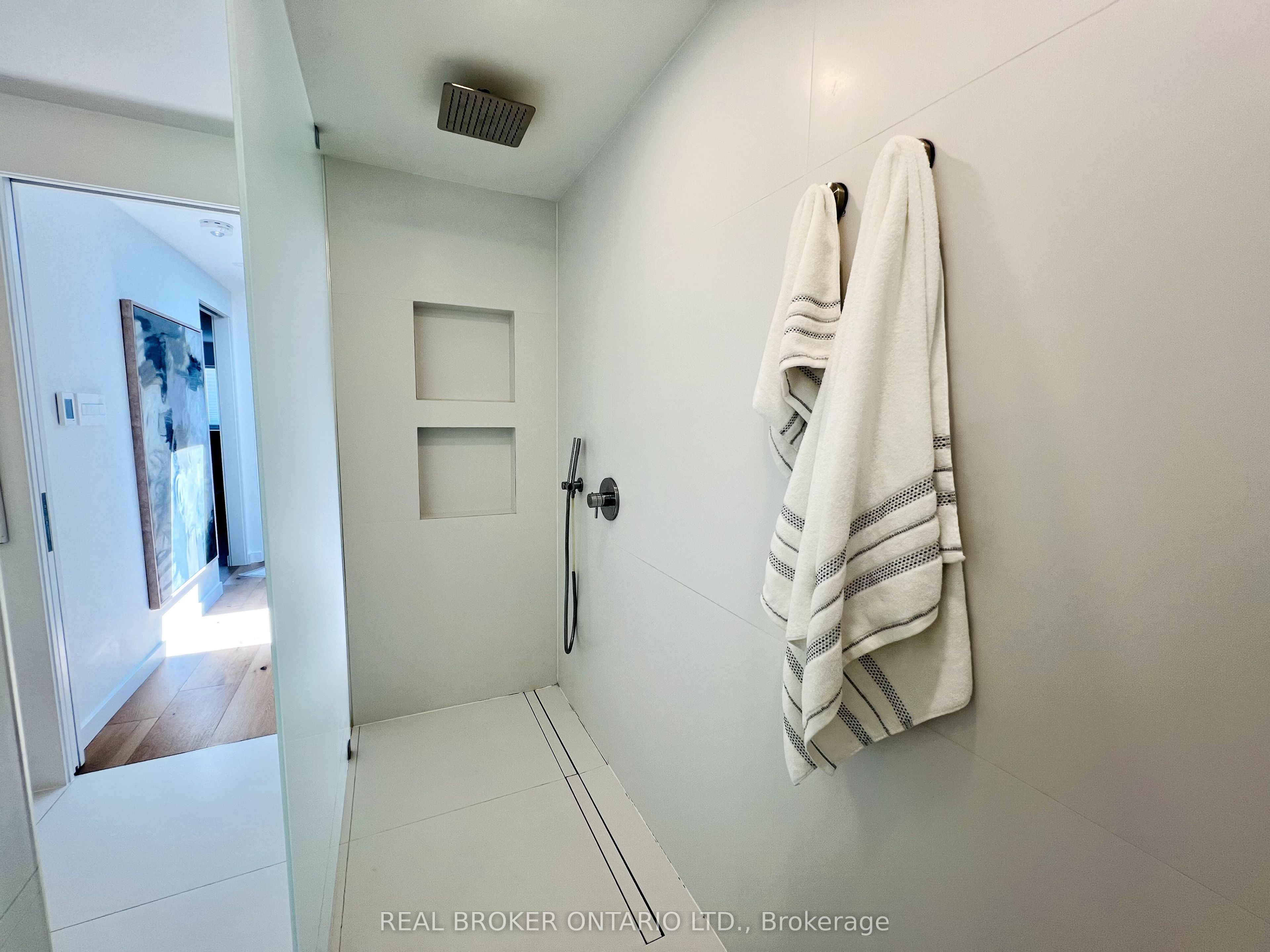 51 Castlemere Crescent Property Photo 16