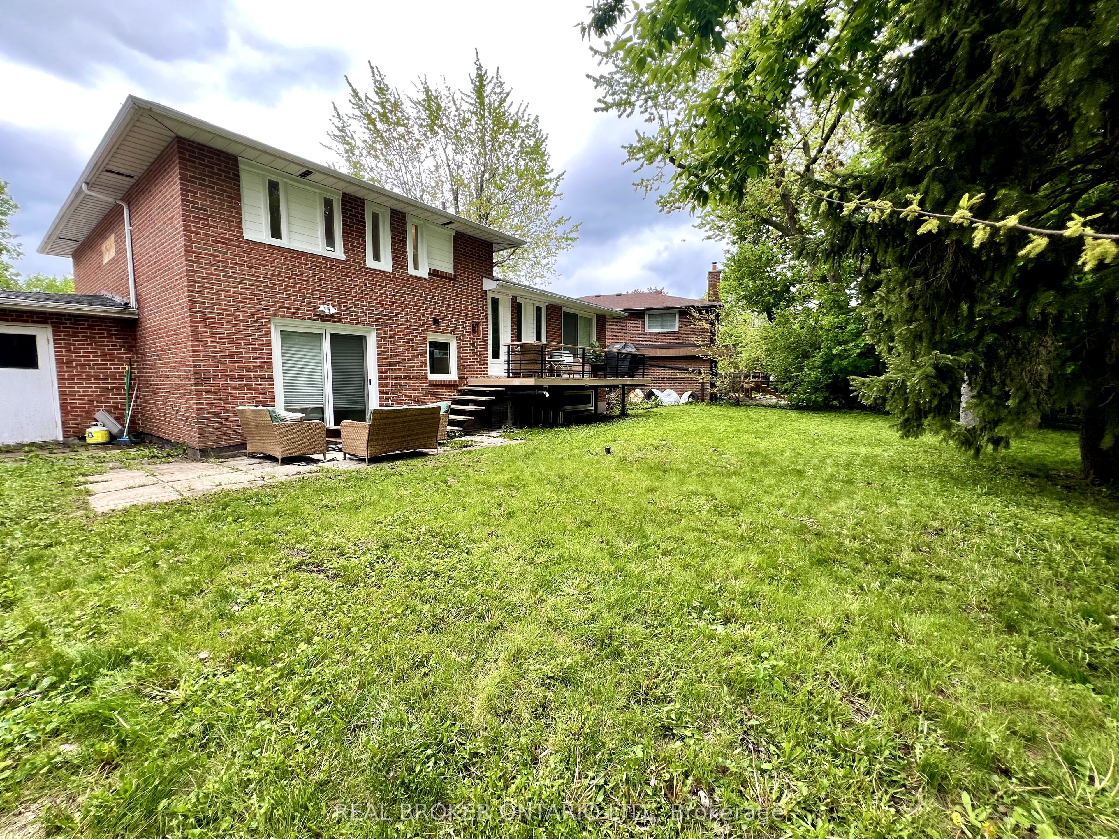 51 Castlemere Crescent Property Photo 26