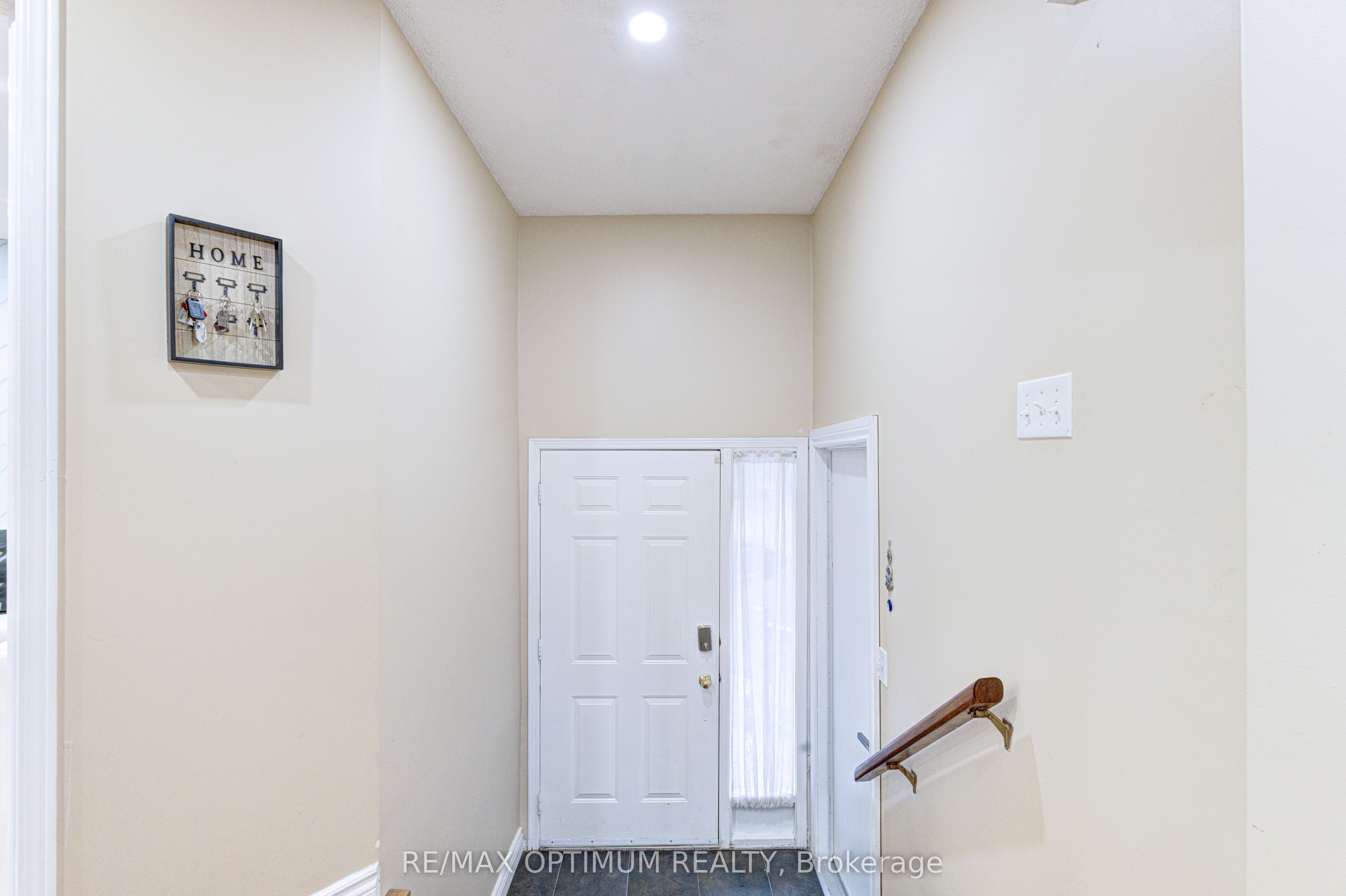 11 Murkar Crescent Property Photo 5