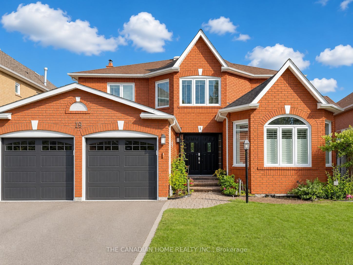 19 Wigston Court Property Photo 1