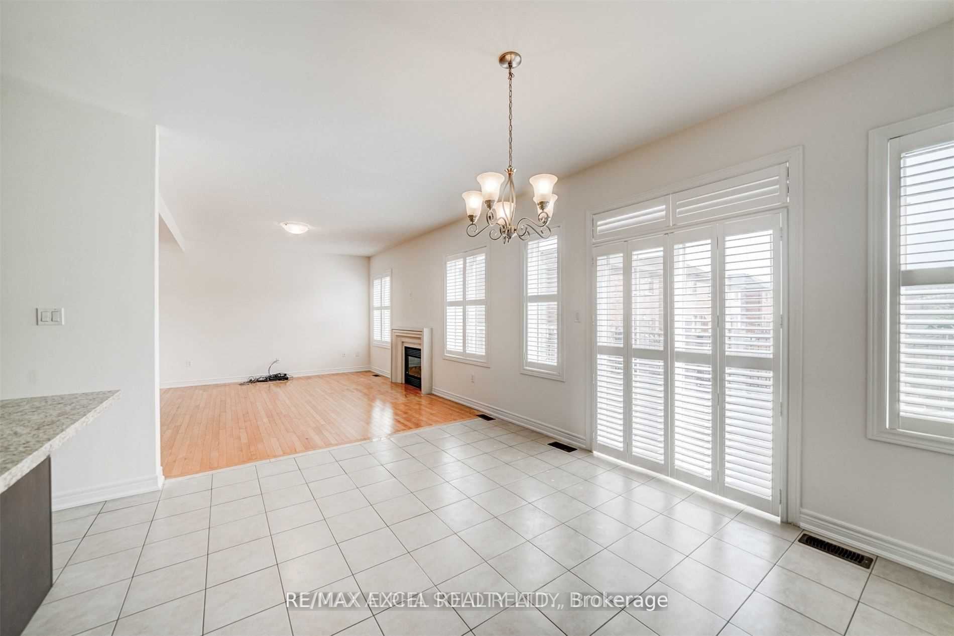 67 Alvin Curling Crescent Property Photo 19
