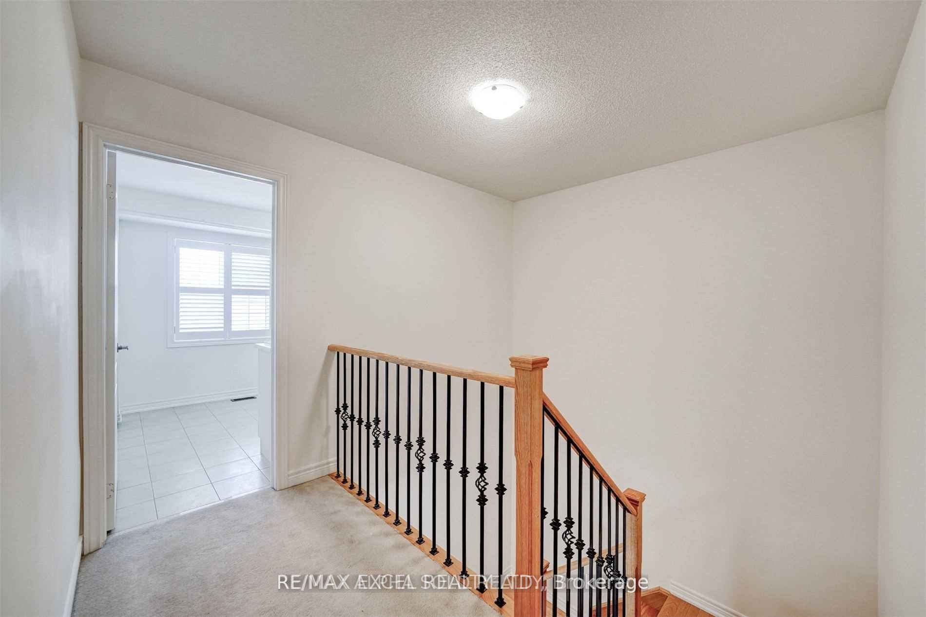 67 Alvin Curling Crescent Property Photo 25