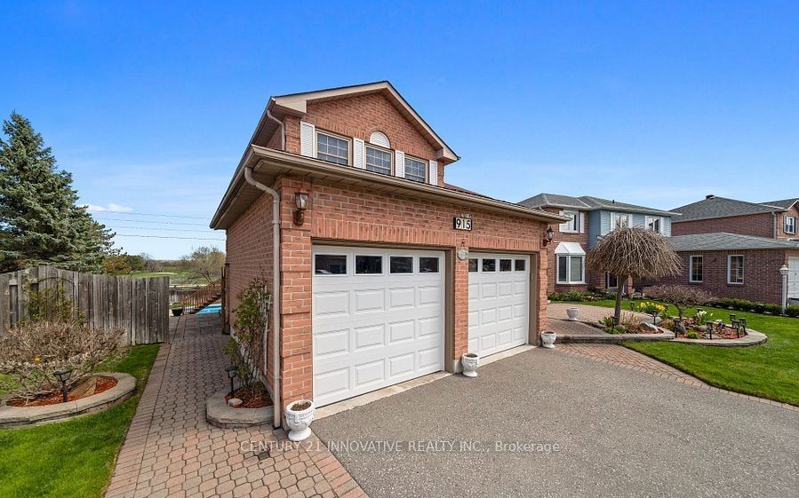 915 Catskill Drive E Property Photo 3