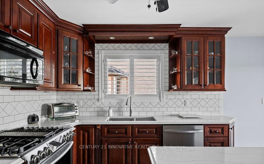 915 Catskill Drive E Property Photo 19