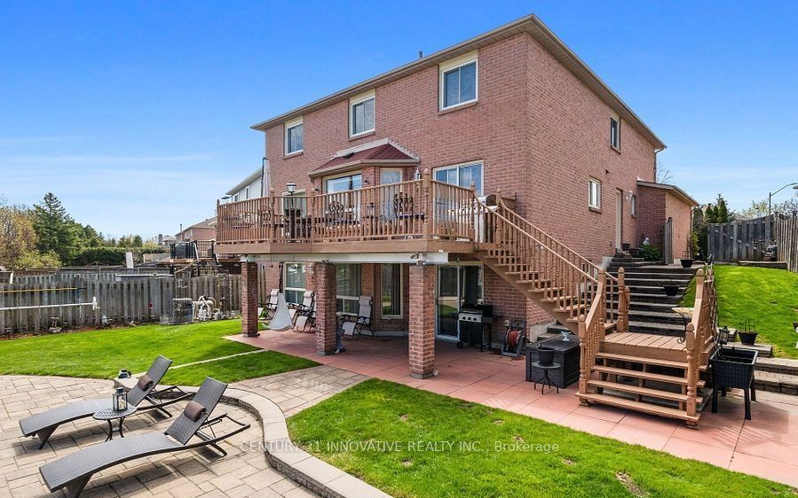 915 Catskill Drive E Property Photo 25