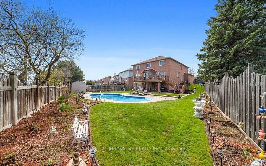 915 Catskill Drive E Property Photo 29