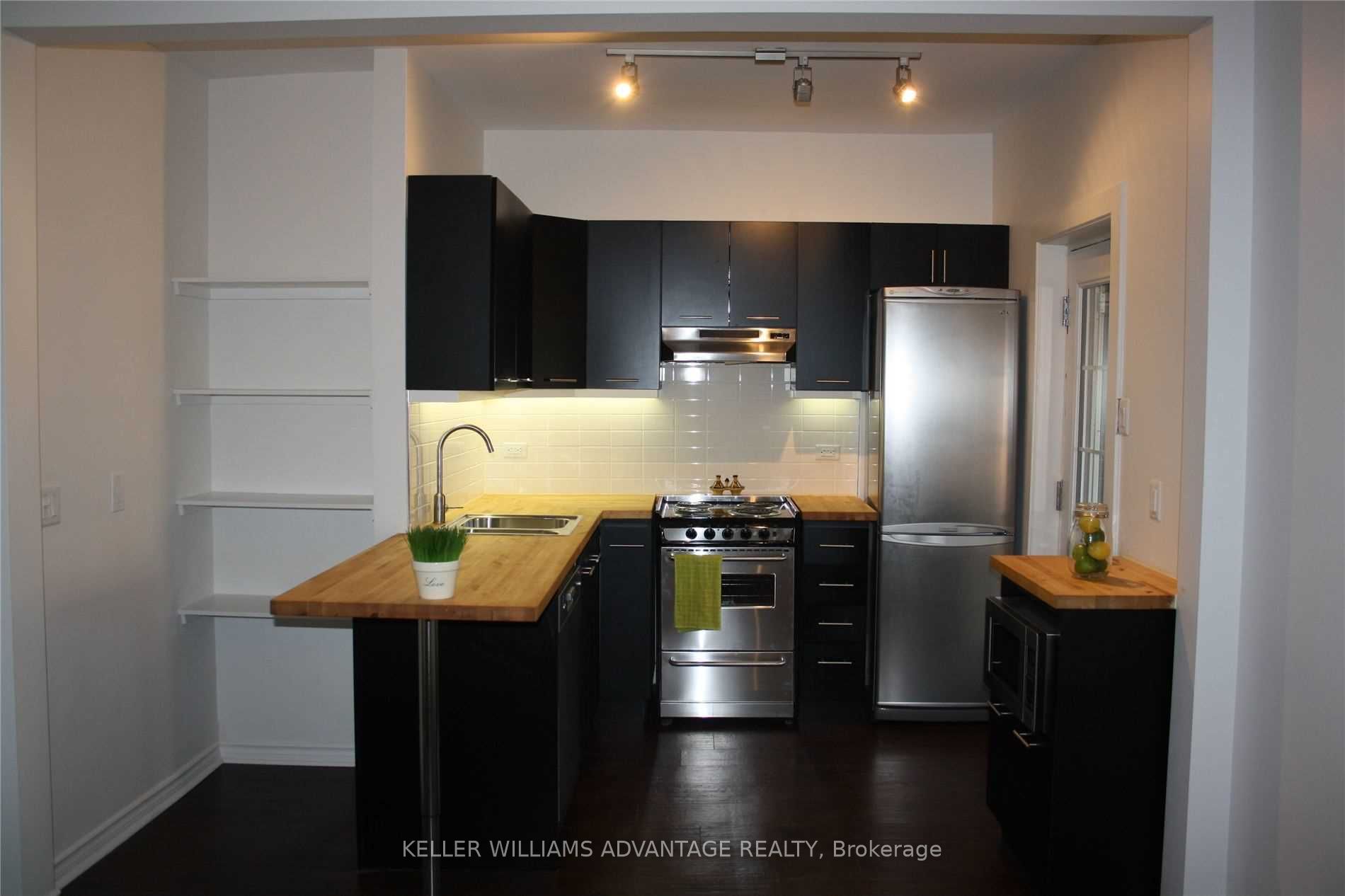238 Highfield Road Unit A Property Photo 2