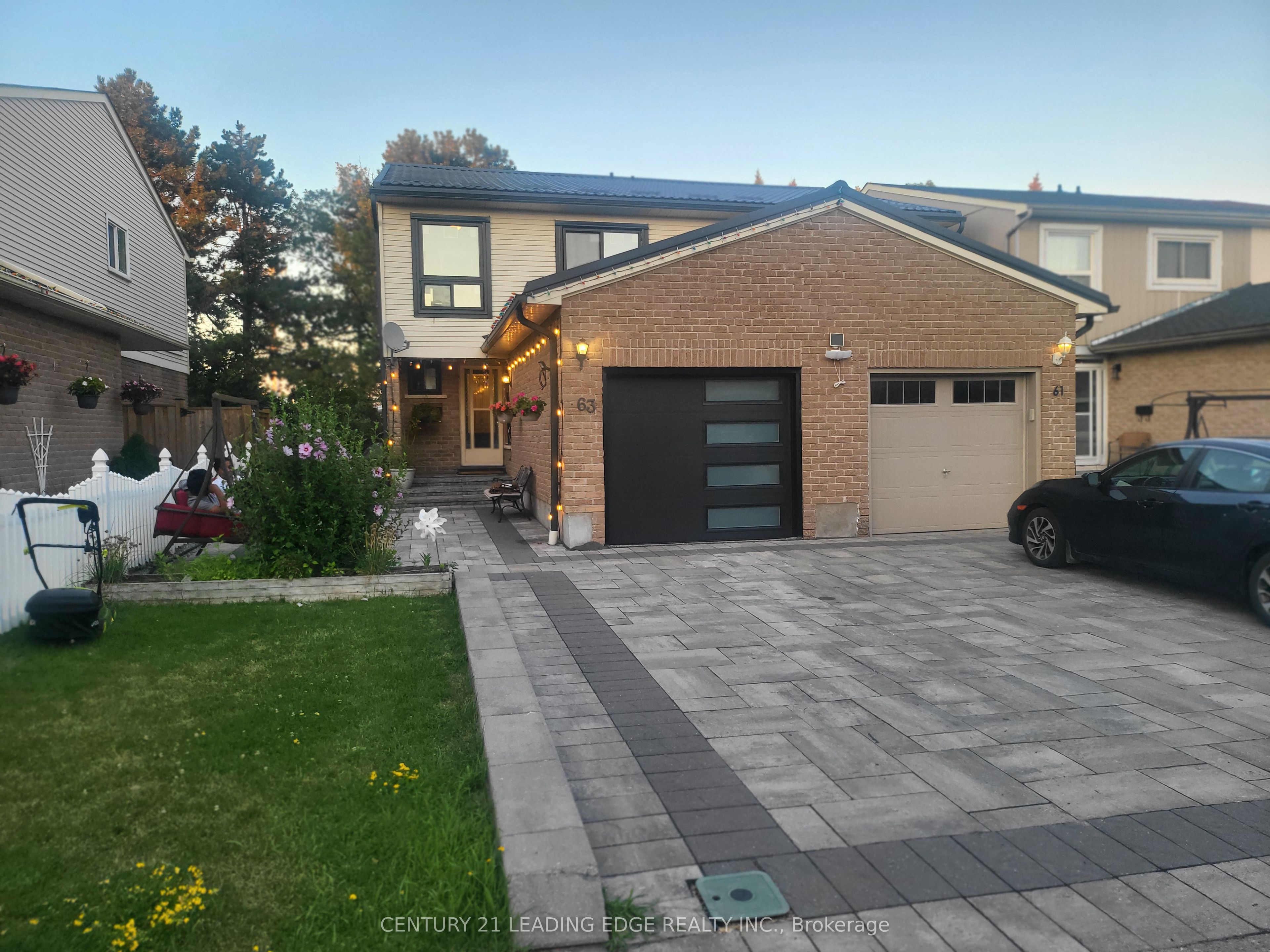63 Nabob Crescent Property Photo 1