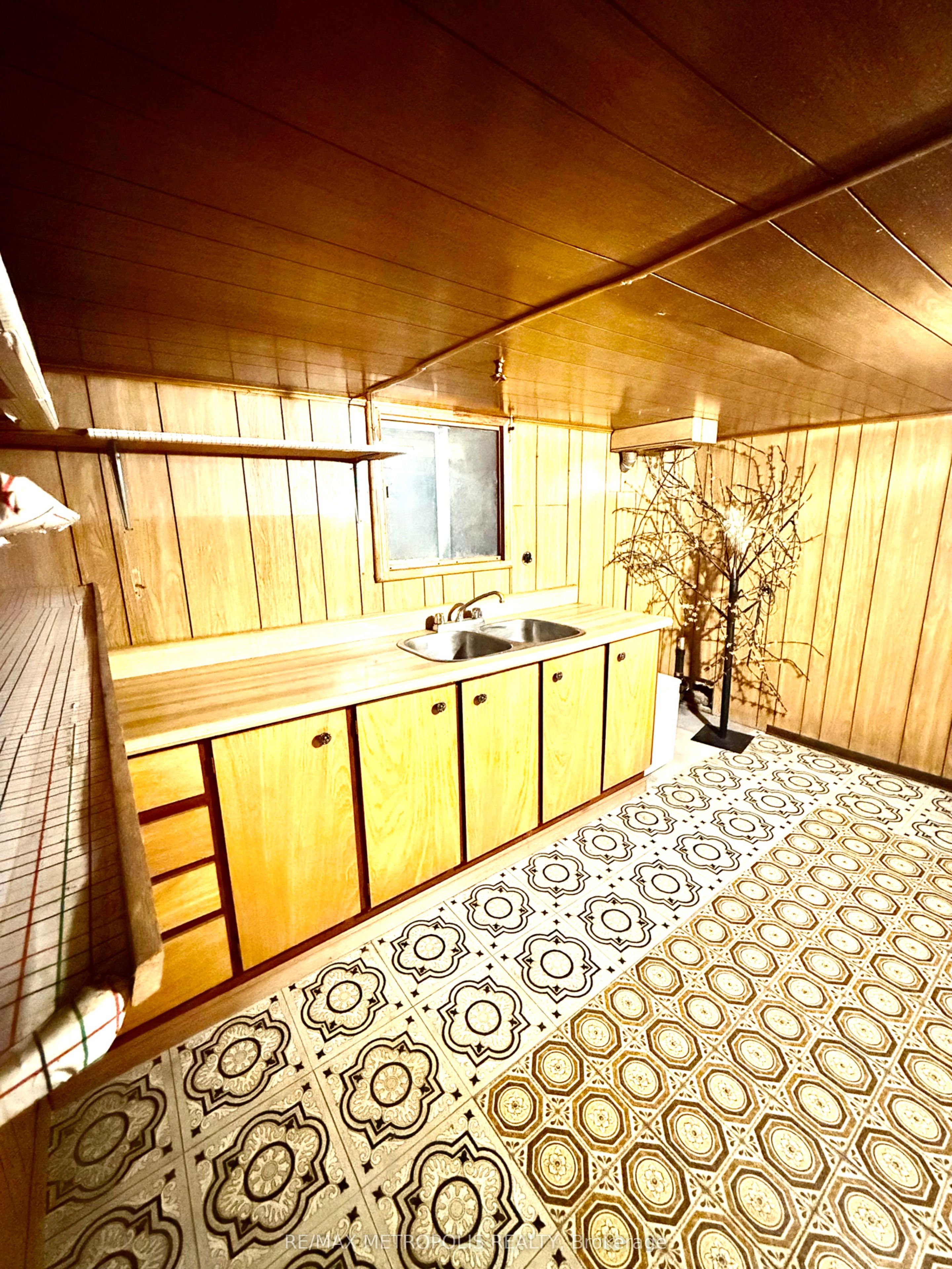 175 Celina Street Property Photo 32