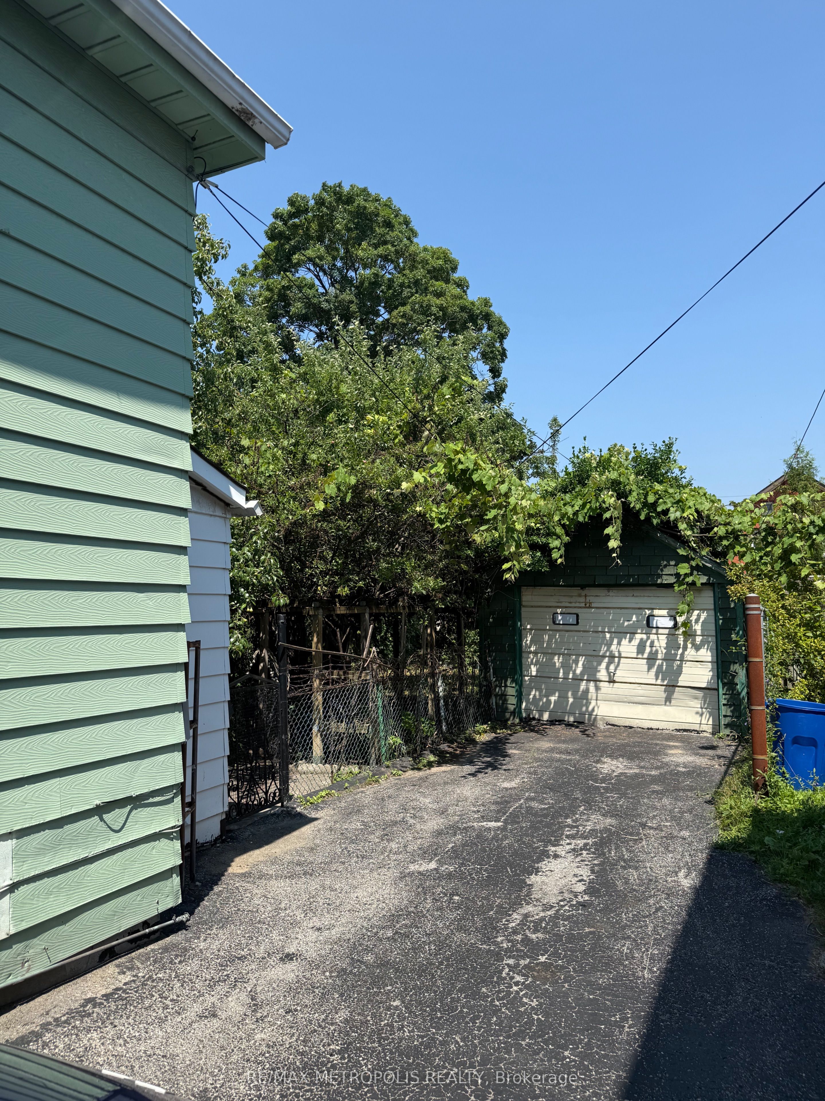 175 Celina Street Property Photo 45