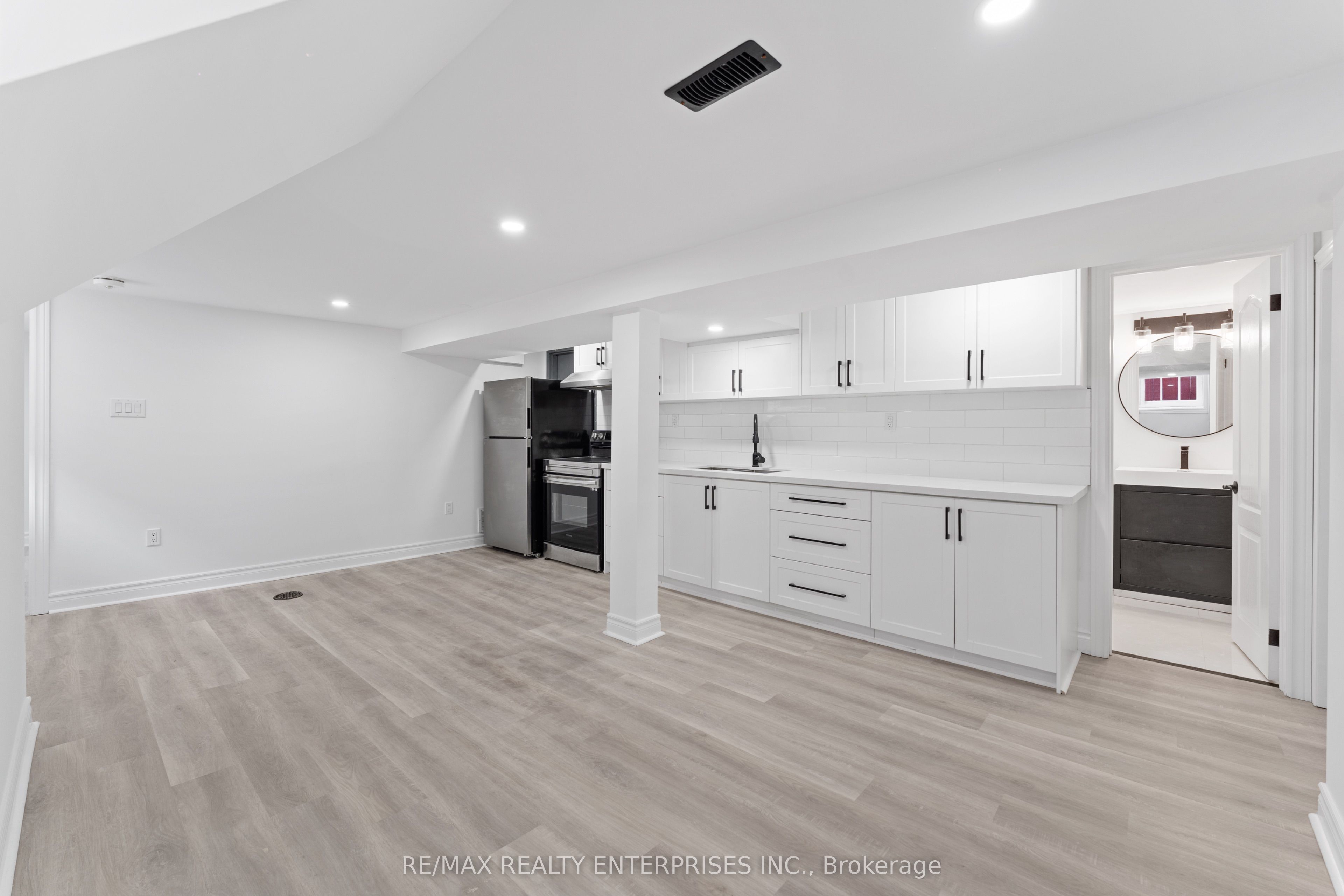 3 Dallyn Crescent Bsmt Property Photo 3