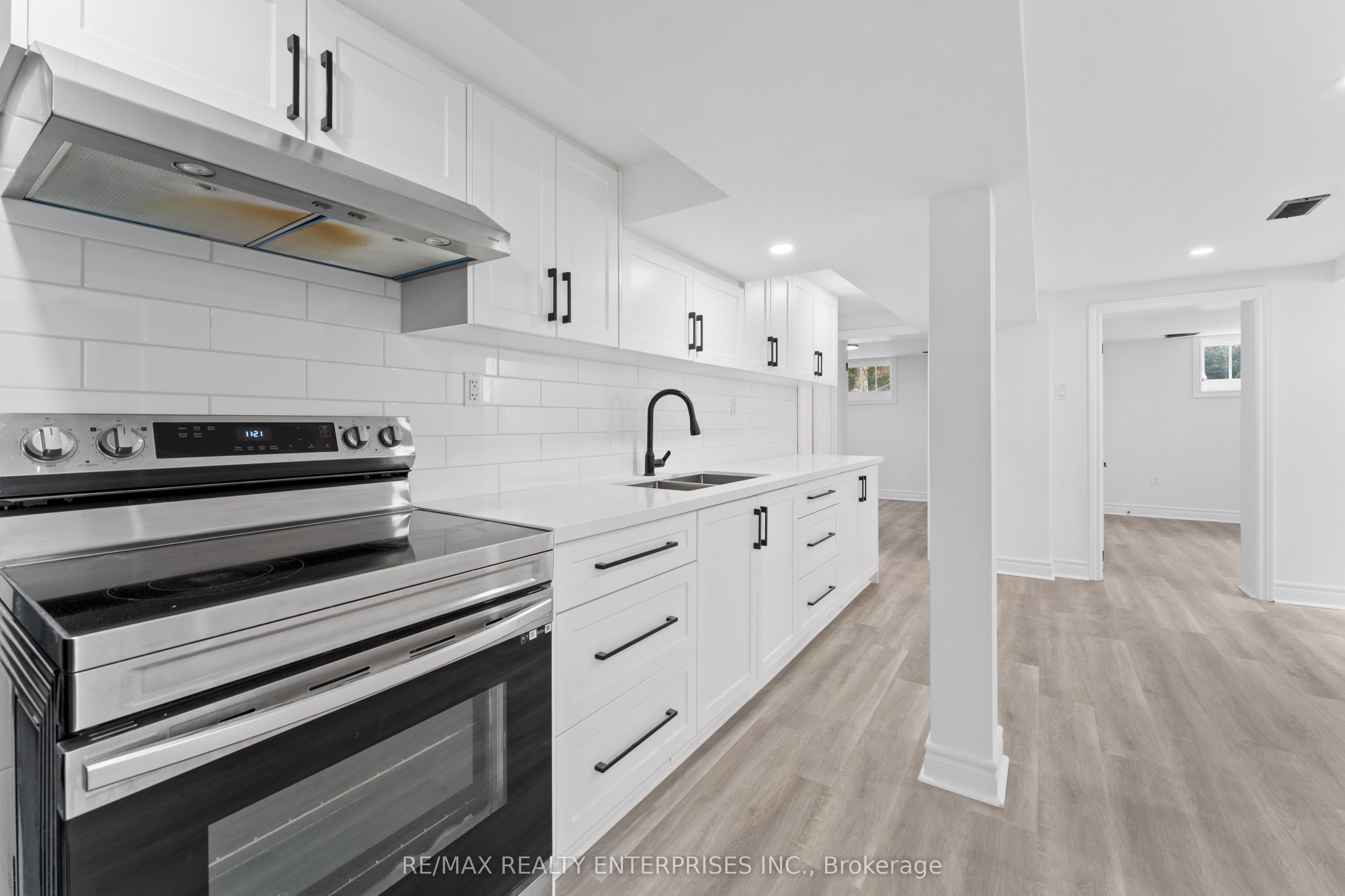 3 Dallyn Crescent Bsmt Property Photo 4
