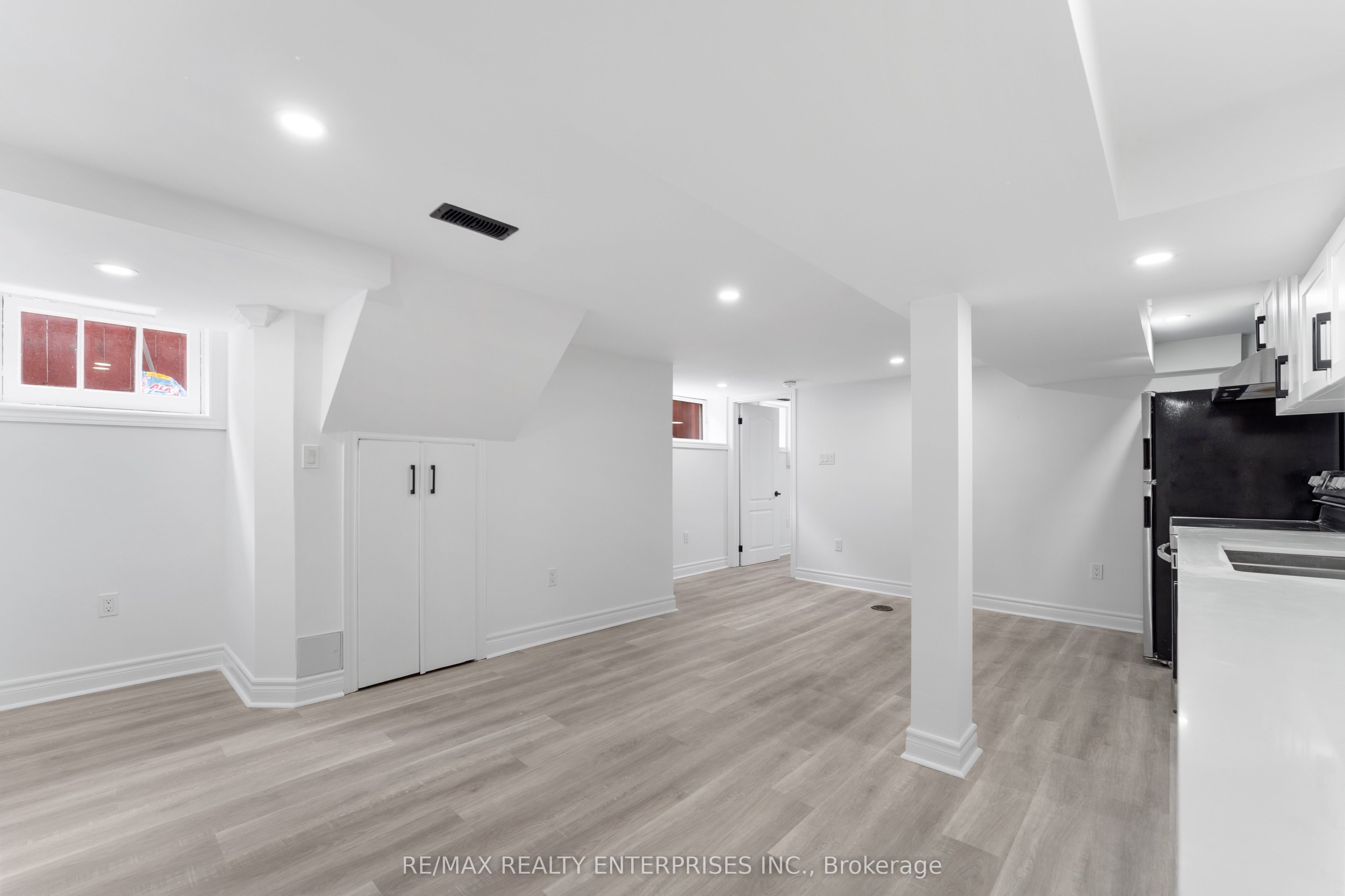 3 Dallyn Crescent Bsmt Property Photo 5