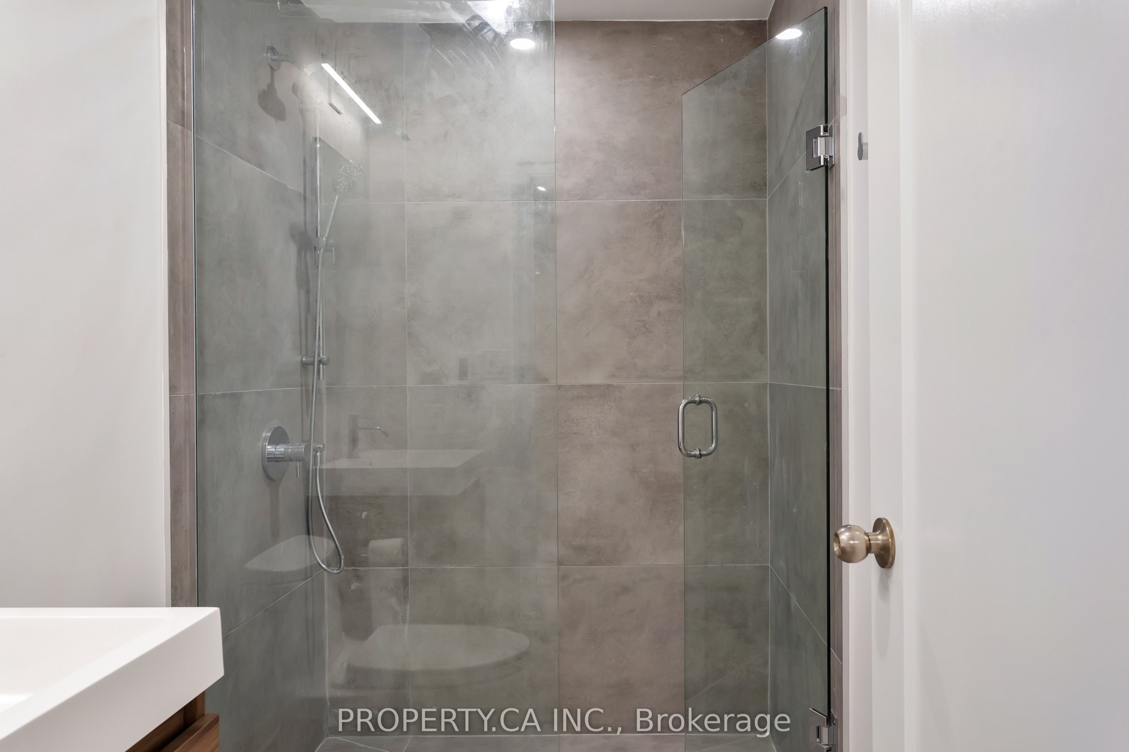 97 Lee Avenue #8 Property Photo 13
