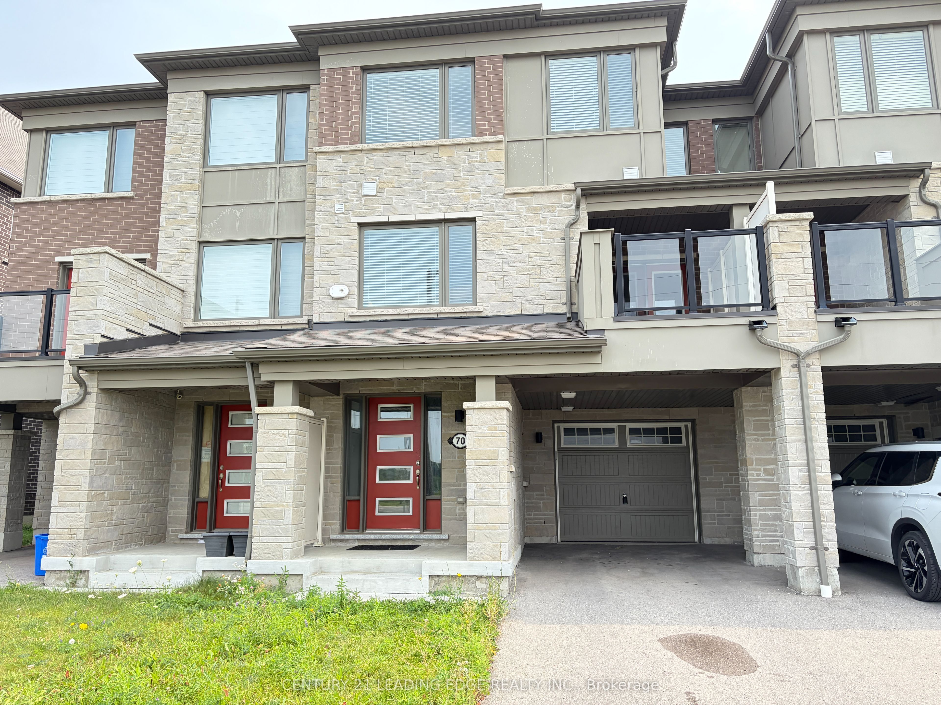 70 Lockyer Drive Property Photo 1