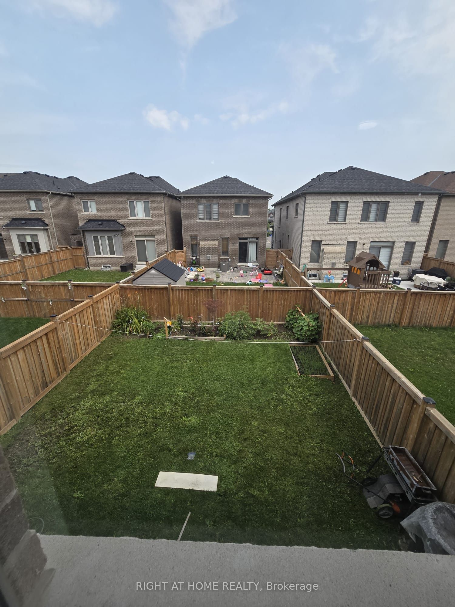 14 Ogston Crescent Property Photo 18
