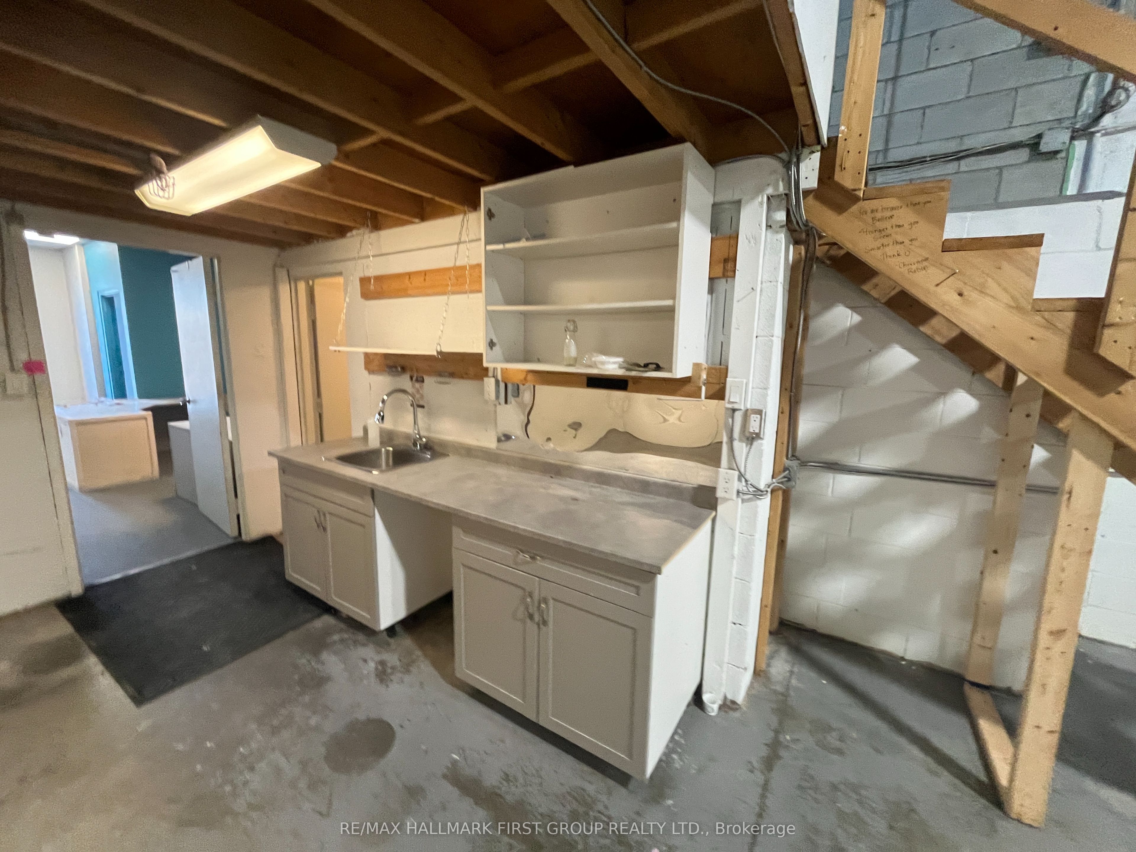 1750 Plummer Street 16 Property Photo 8