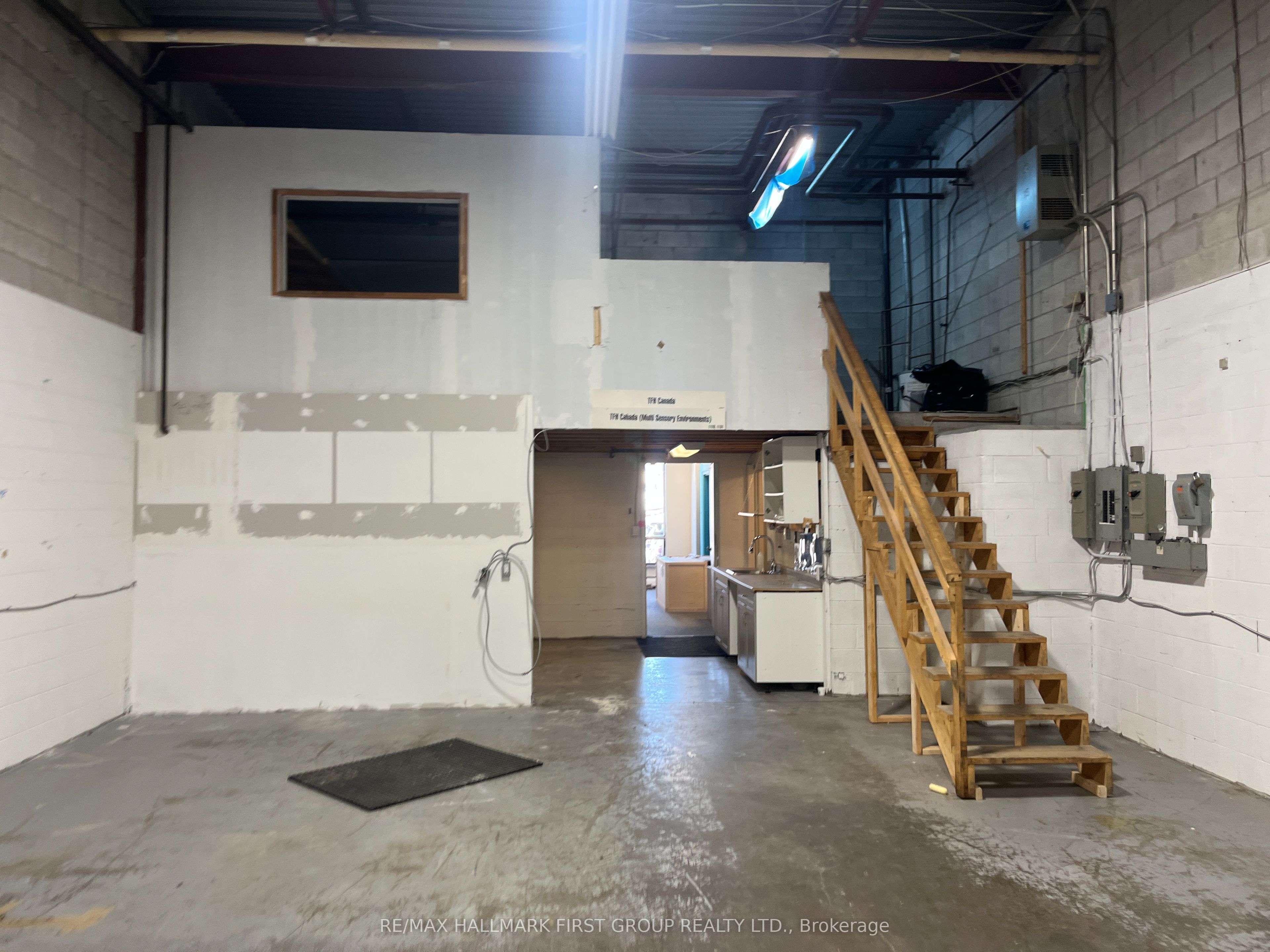 1750 Plummer Street 16 Property Photo 16
