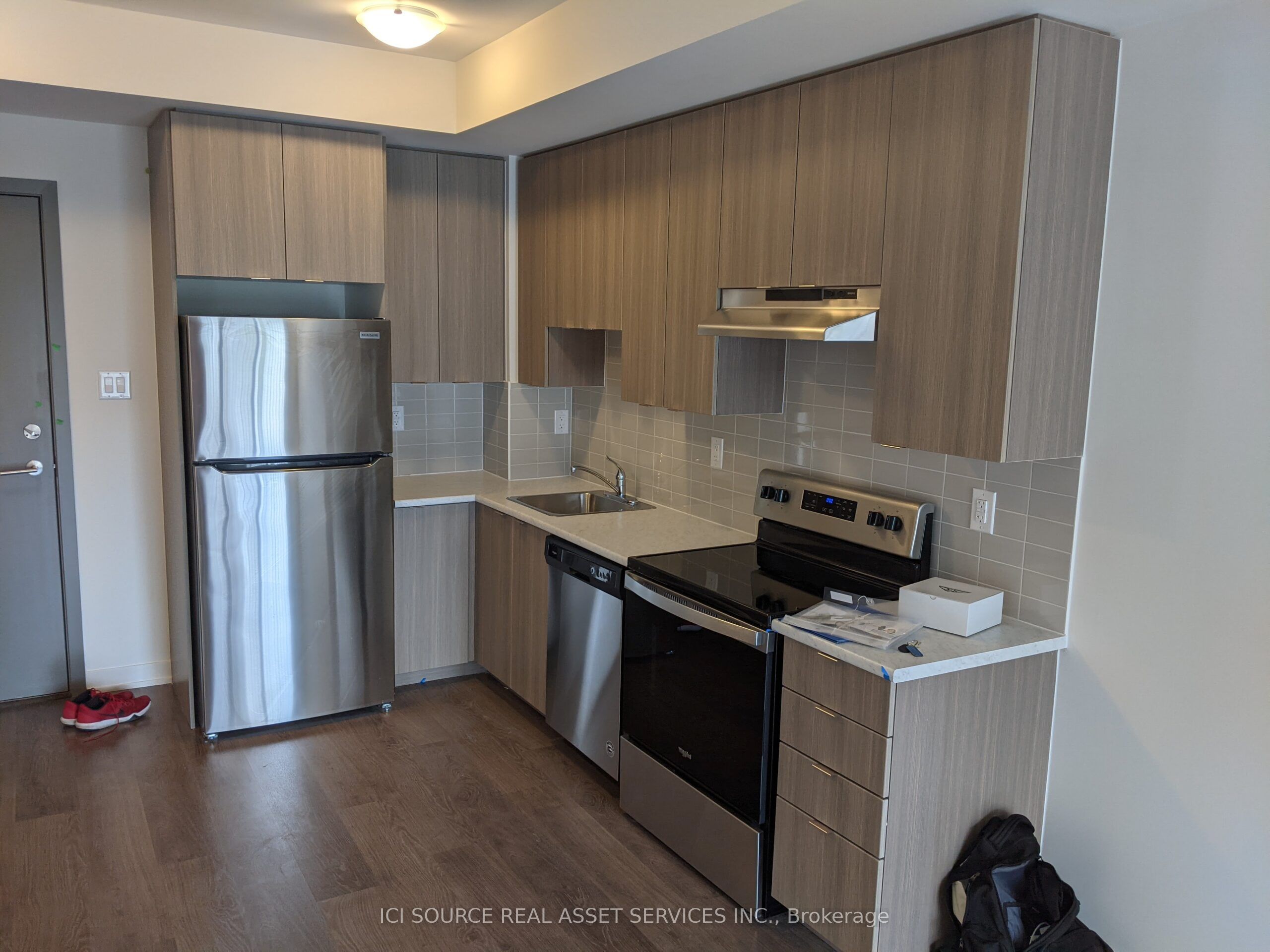 20 Orchid Place Drive 209 Property Photo 6