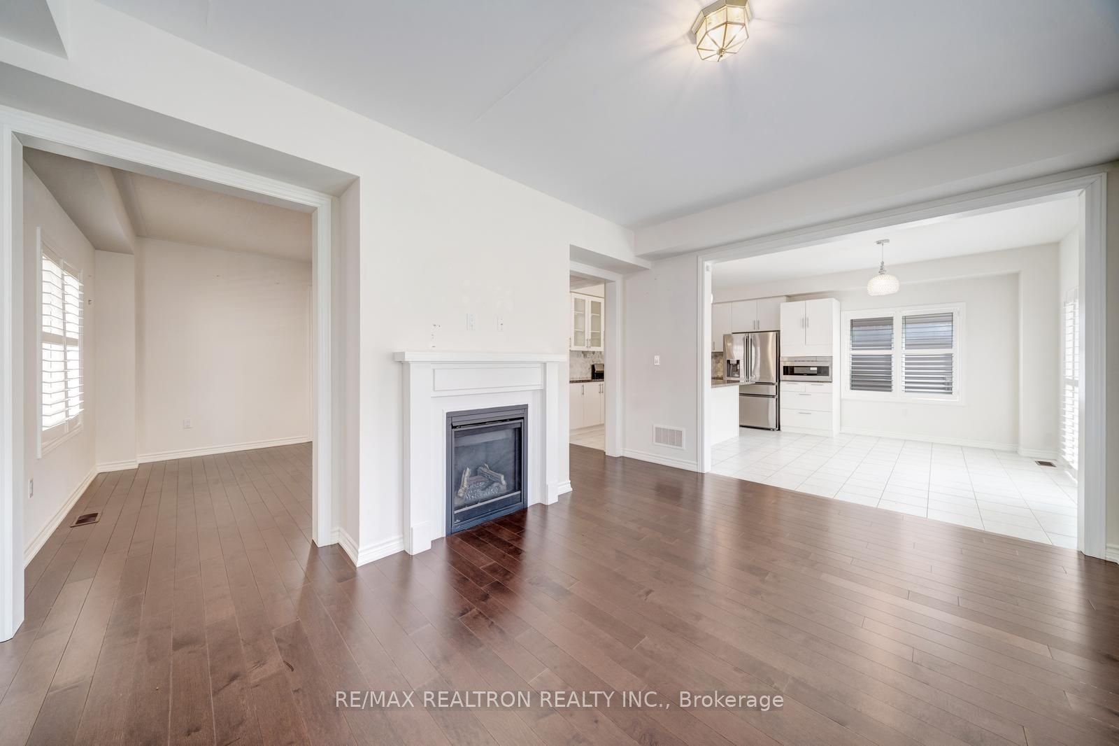 295 Northglen Boulevard Property Photo 13