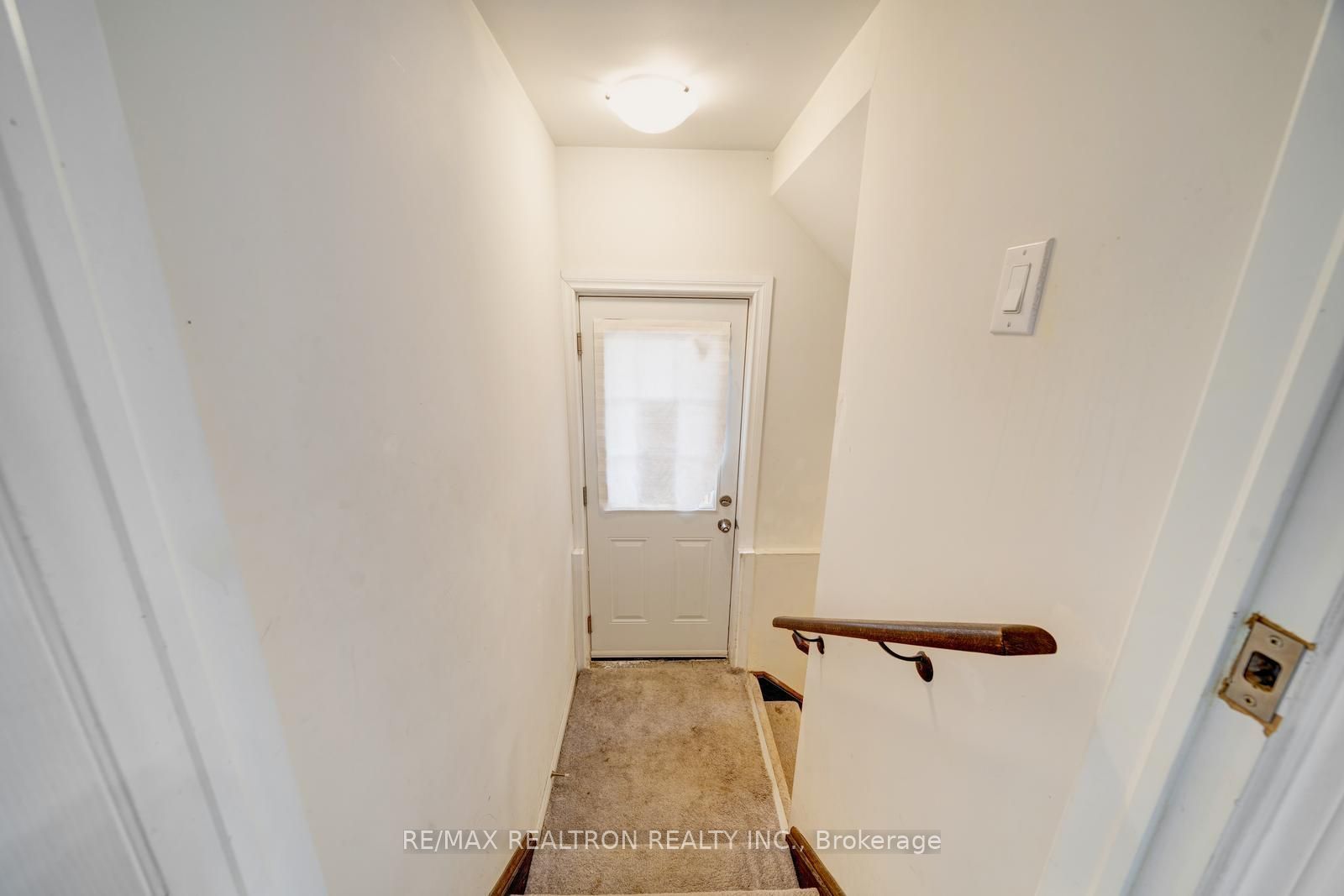 295 Northglen Boulevard Property Photo 40