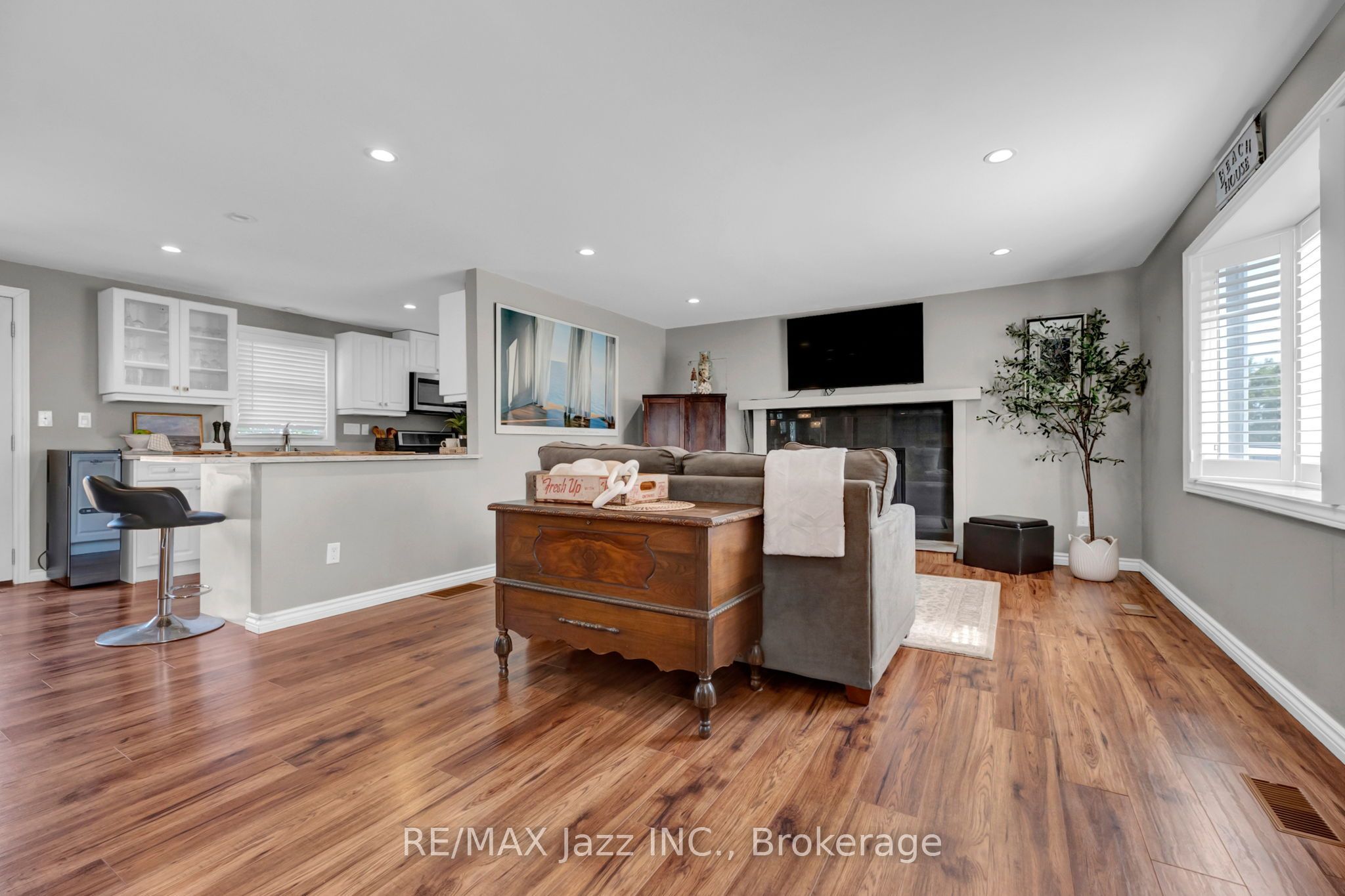 8 Wheelhouse Drive Property Photo 6