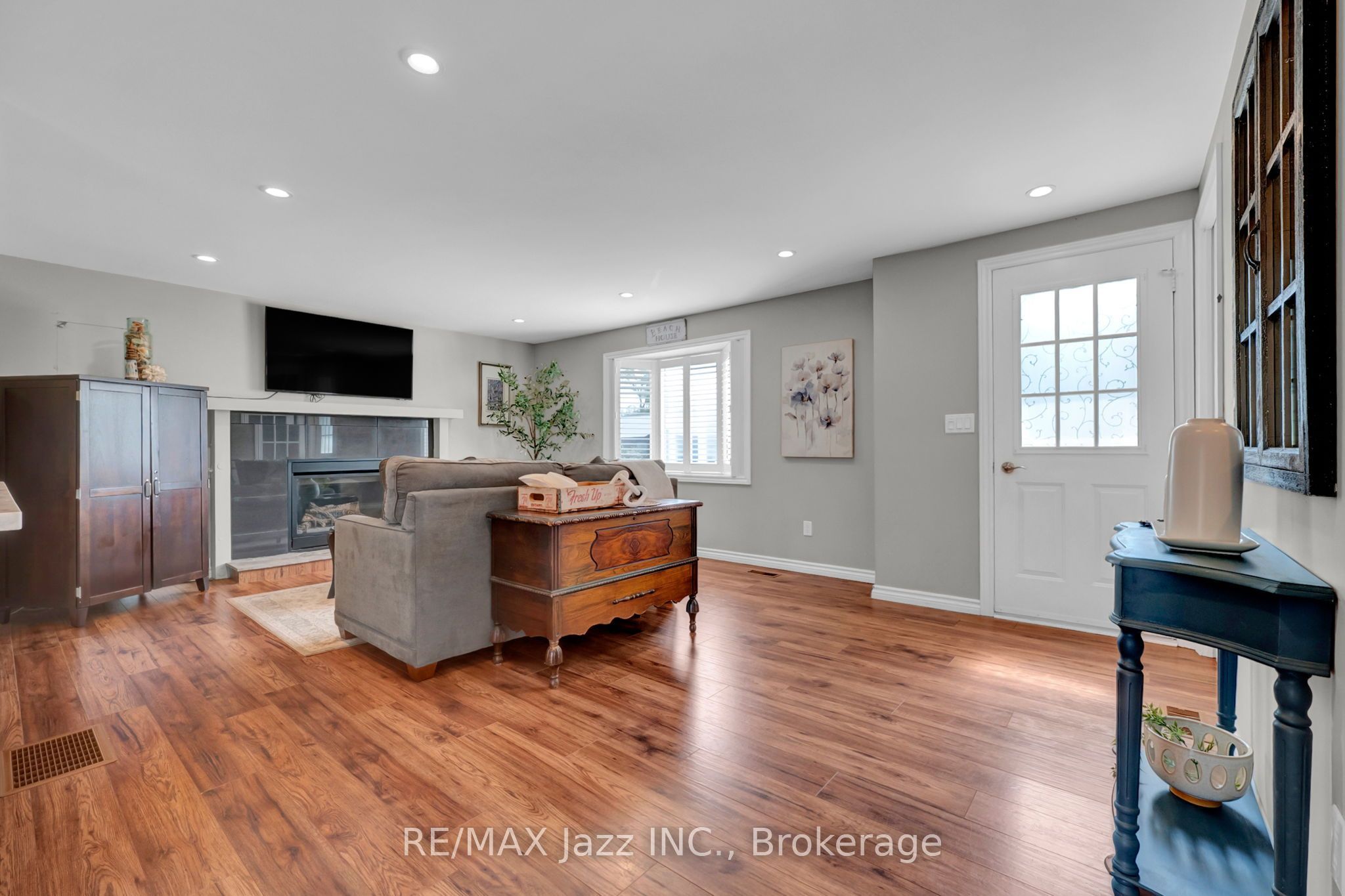 8 Wheelhouse Drive Property Photo 8