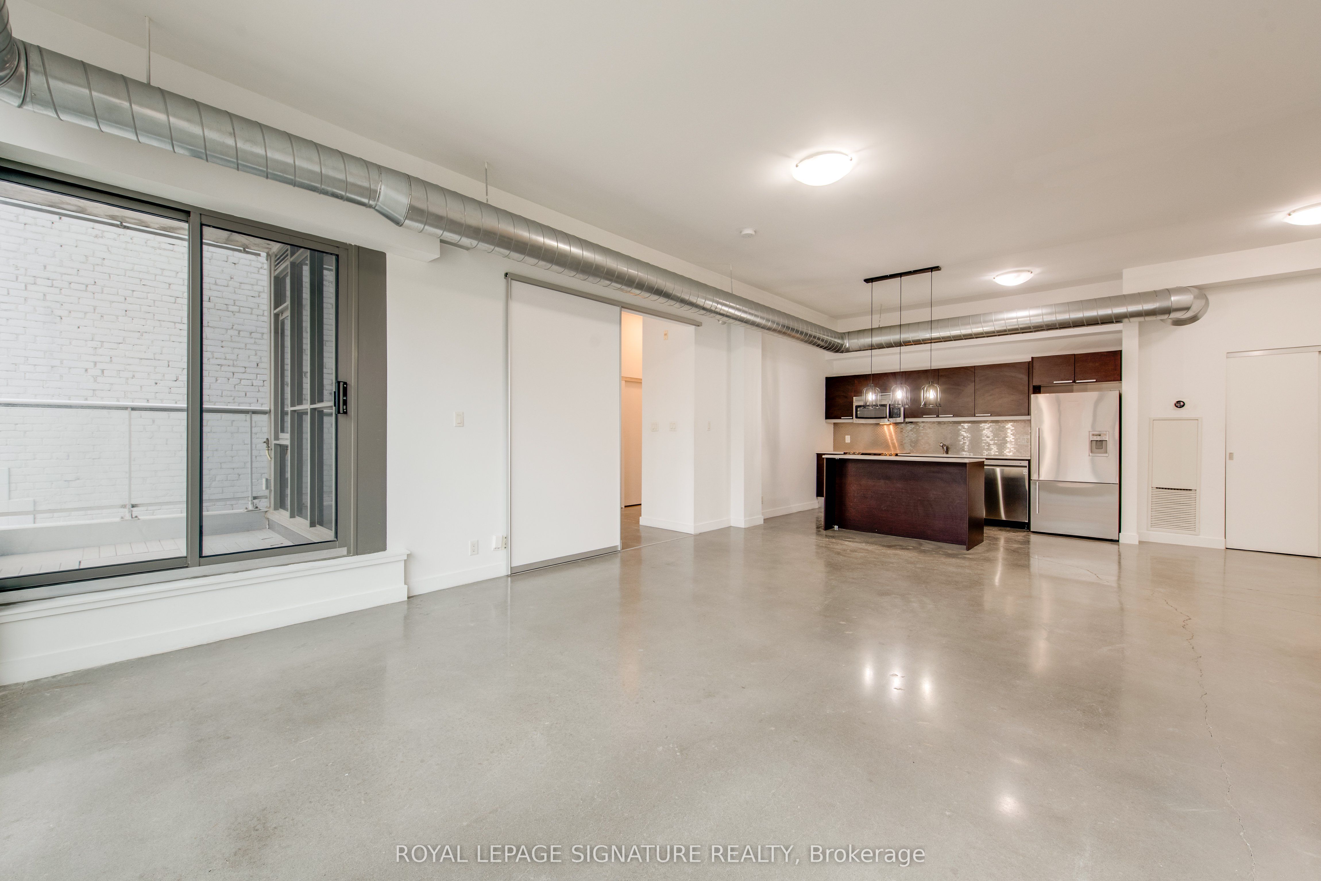625 Queen Street E 211 Property Photo 19