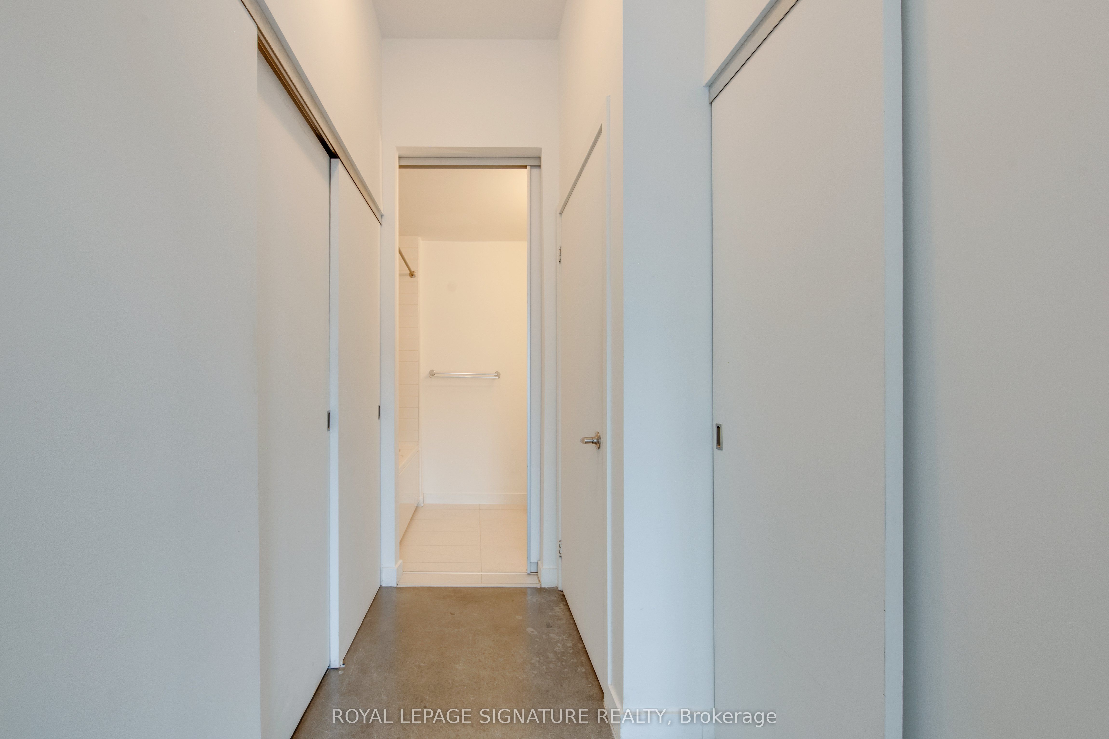 625 Queen Street E 211 Property Photo 37