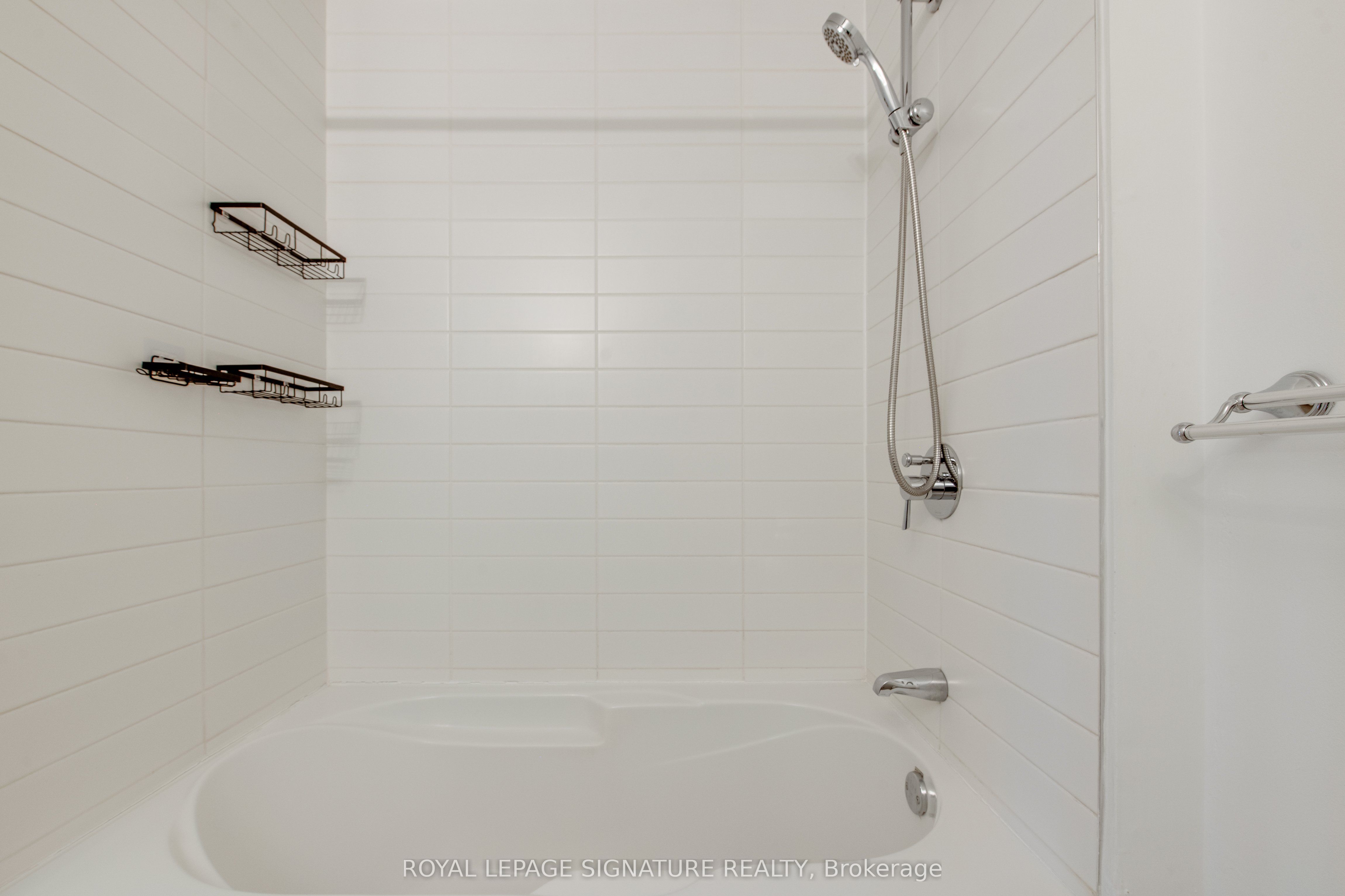 625 Queen Street E 211 Property Photo 41